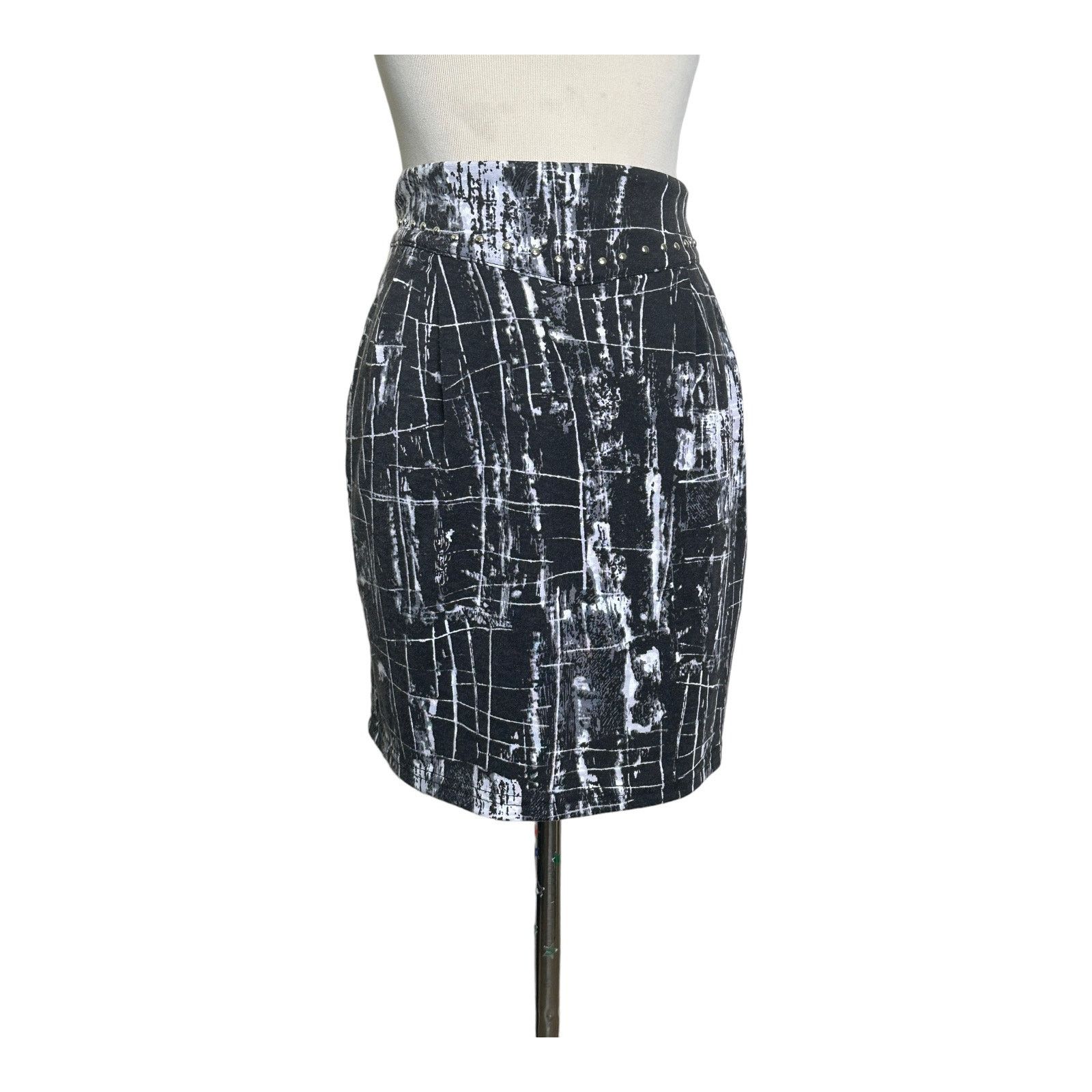 MINKPINK Mink Pink black tie dye studded mini skirt size medium Size 30" / US 8 / IT 44 - 11 Thumbnail
