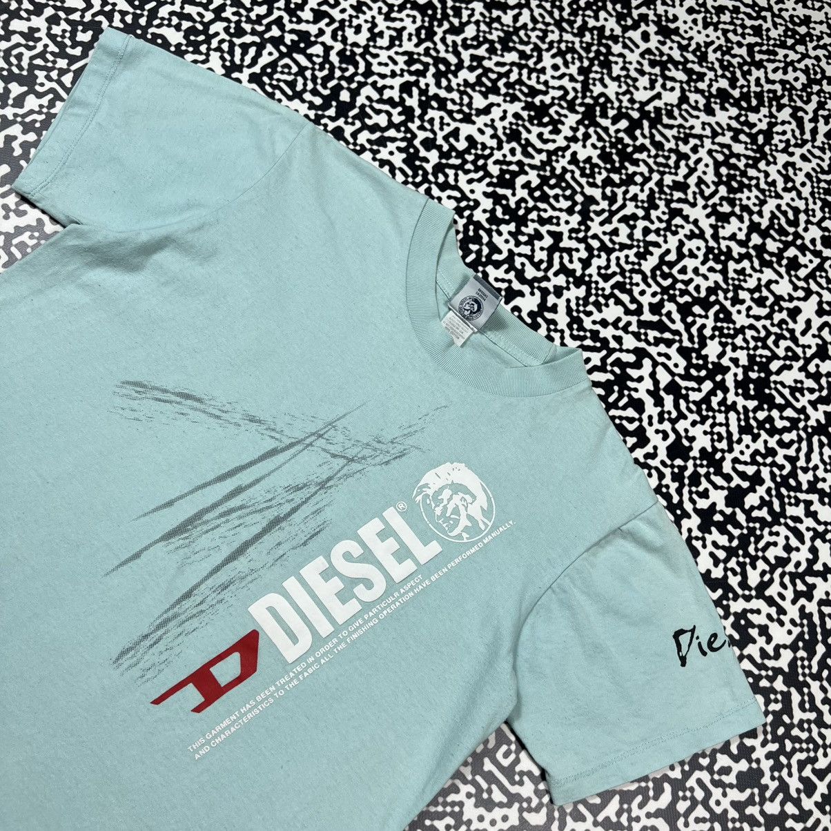 Diesel Vintage 90s Diesel Japanese Big Logo Abstract Print T-shirt Size M / US 6-8 / IT 42-44 - 8 Thumbnail