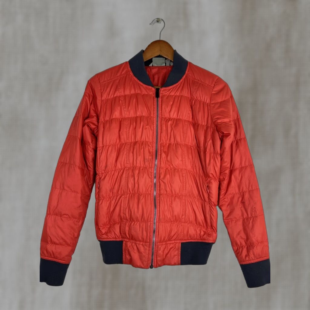 Athleta VINTAGE Athleta Dobby Goose Down Red Puffer Bomber Jacket womens XS full zip Size XS / US 0-2 / IT 36-38 - 1 Thumbnail