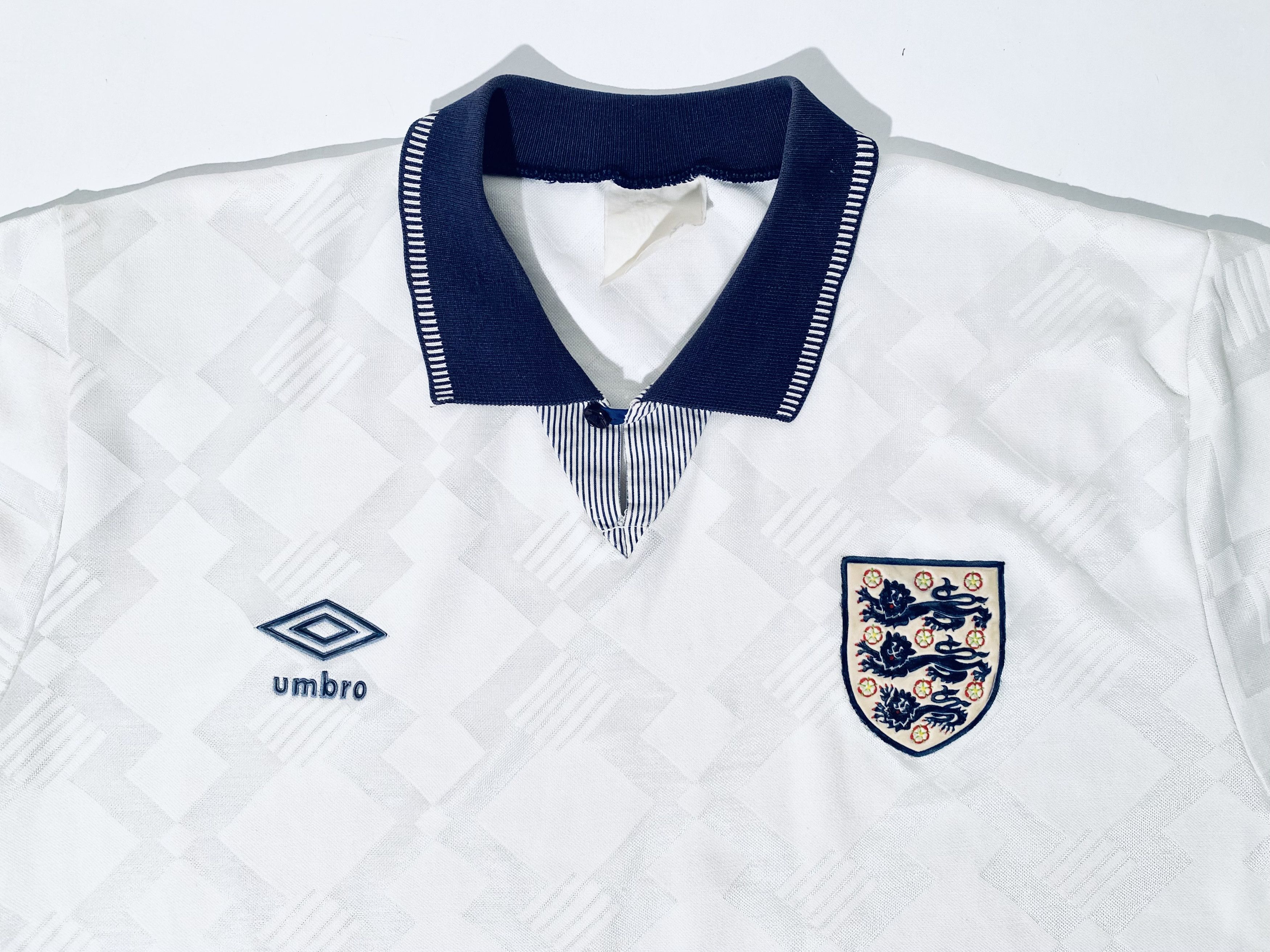 Umbro England Home Football Shirt 1990 1992 Umbro 90/92 Size US L / EU 52-54 / 3 - 5 Thumbnail