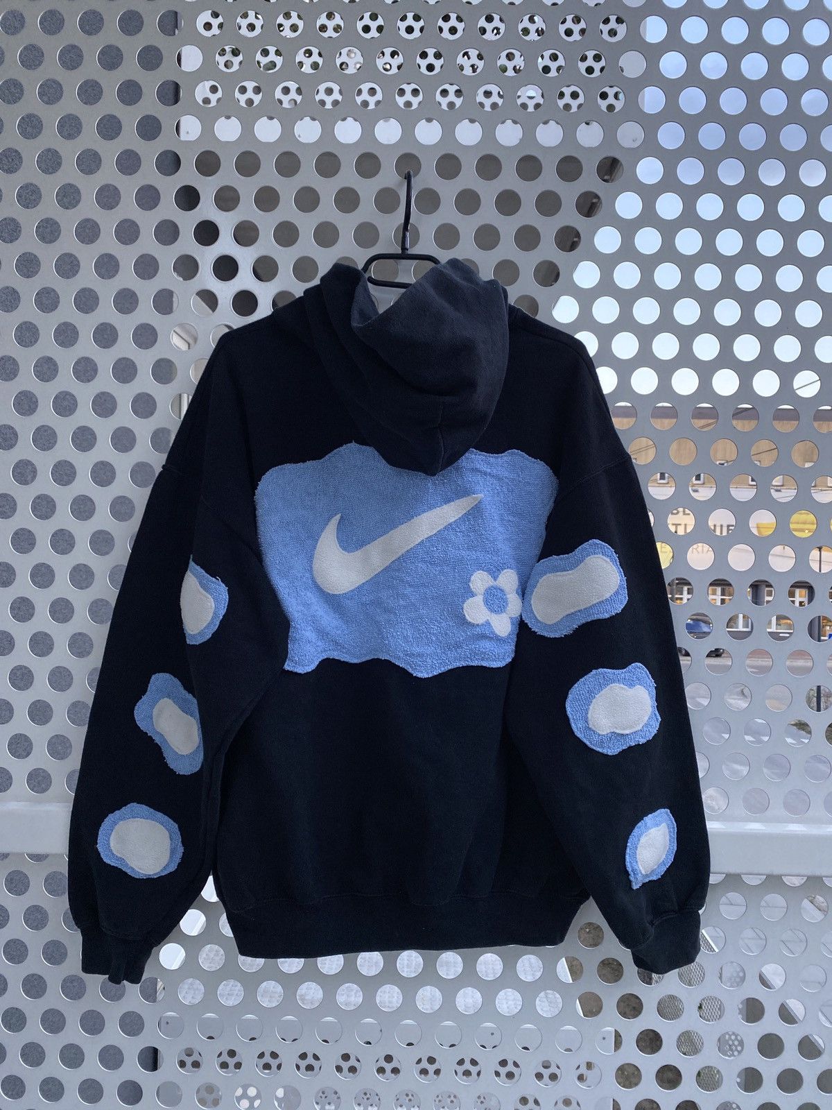 Nike × Vintage Vintage Nike Custom Center Swoosh Oversize Hoodie Y2K rare Size US L / EU 52-54 / 3 - 2 Thumbnail