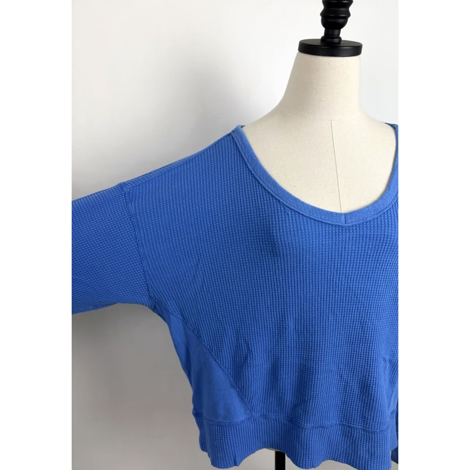 Vintage Aerie Women's Small Offline Thermal Top Wool? (Note: This is incorrect due to constraints) Size S / US 4 / IT 40 - 4 Thumbnail