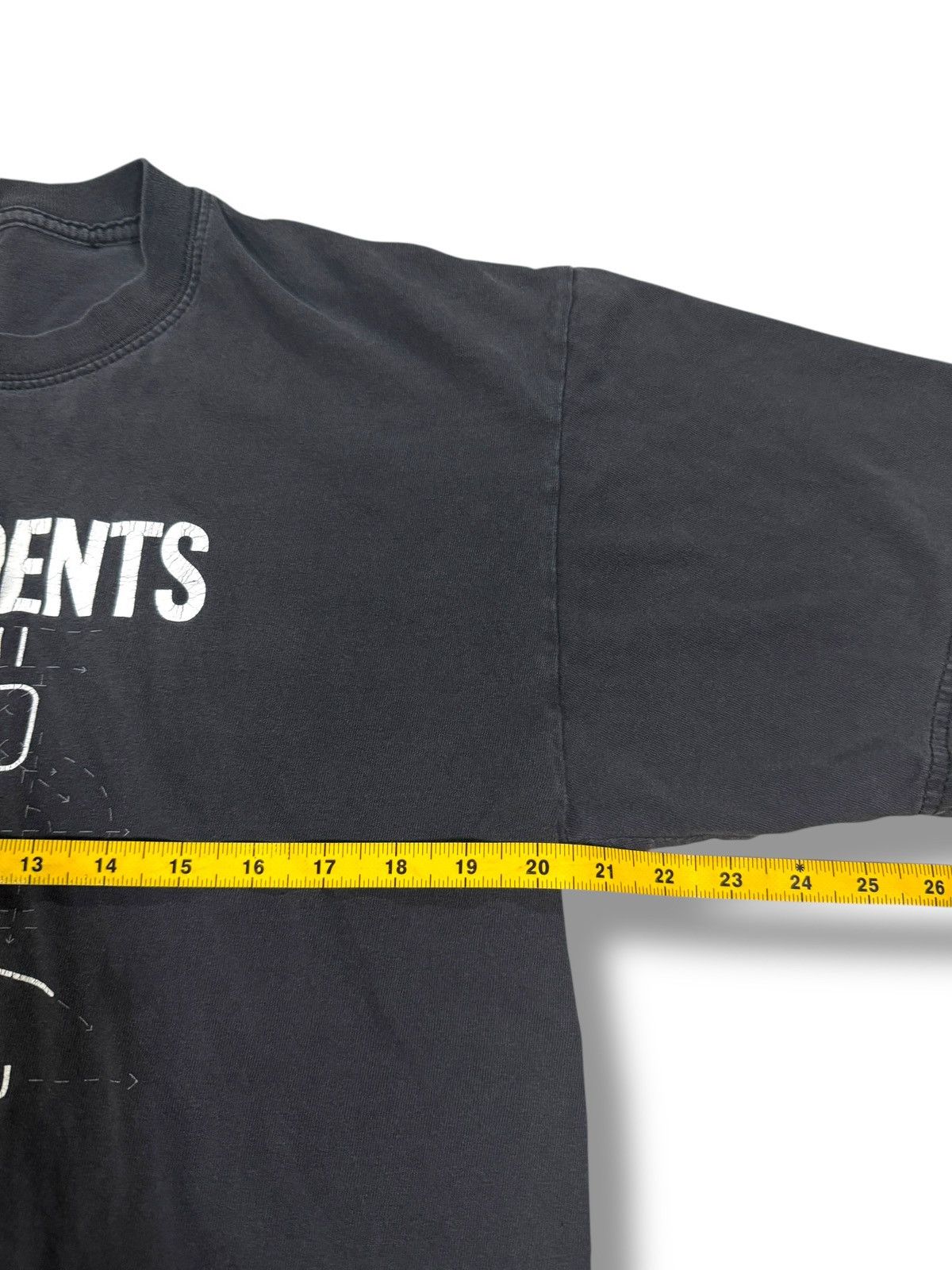 Band Tees *RARE* 2004 Y2K 00s DESCENDENTS COOL TO BE YOU TOUR Size US L / EU 52-54 / 3 - 7 Thumbnail