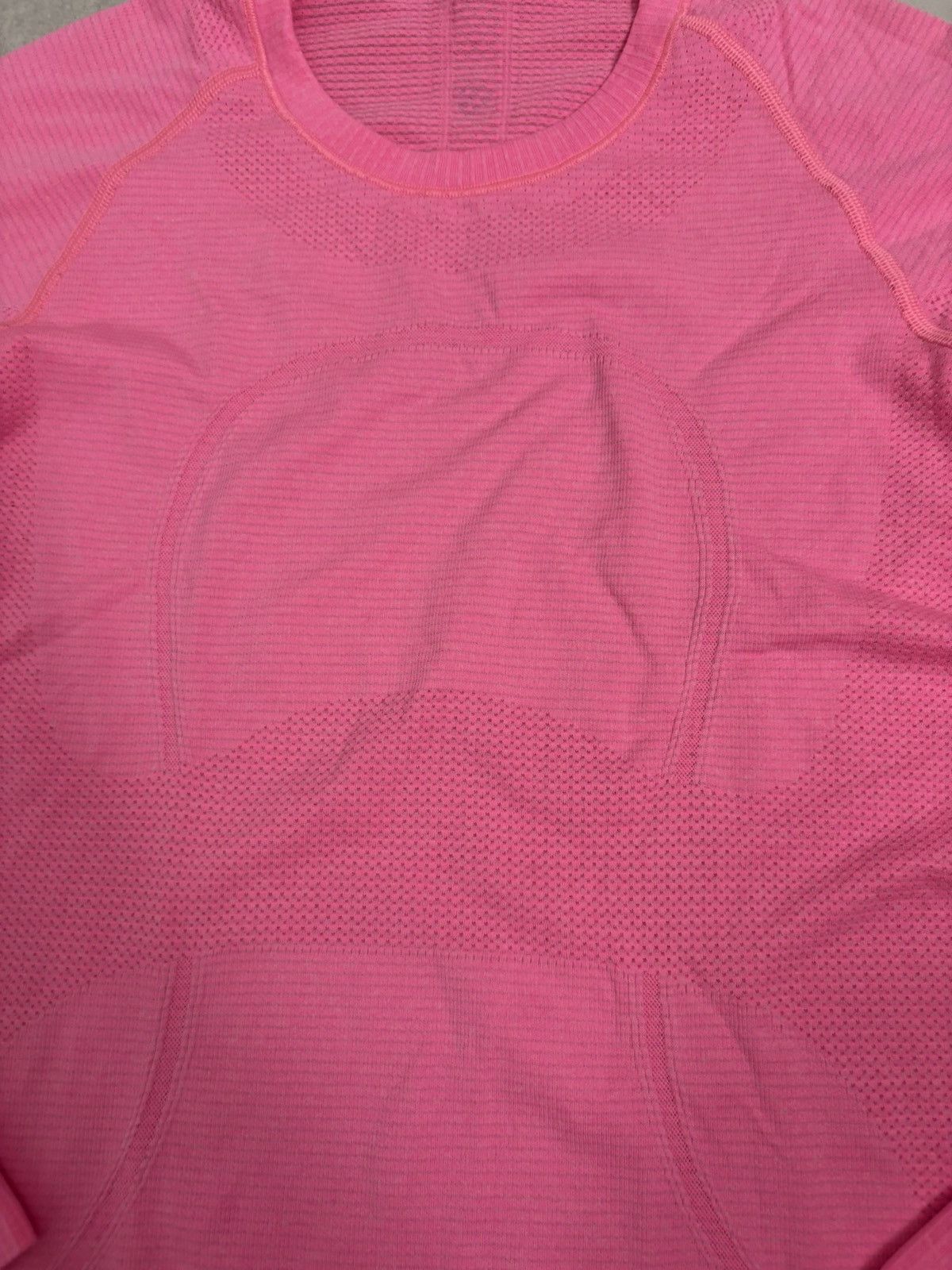 Lululemon Lululemon Neon Pink Swiftly Tech Hip Length T-shirt Size 6 Size M / US 6-8 / IT 42-44 - 2 Thumbnail