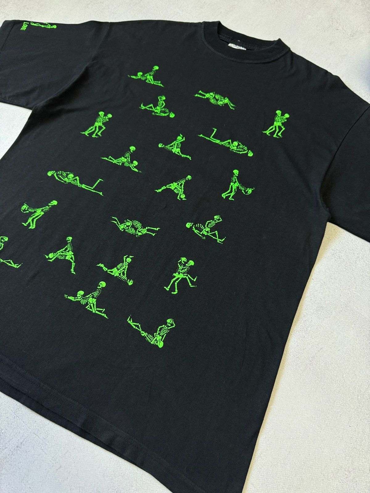 Vintage Vintage Kamasutra Skeleton T Shirt Baggy Black Japanese Y2K Size US XL / EU 56 / 4 - 4 Thumbnail