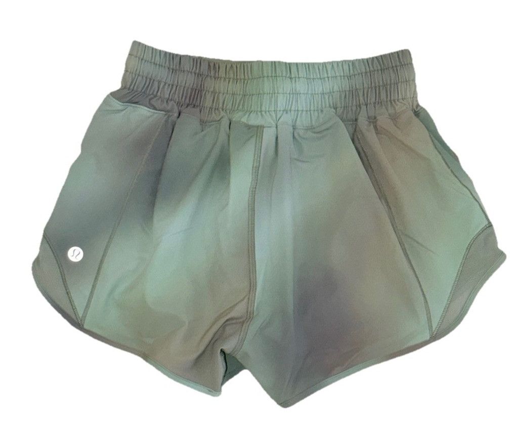 Lululemon LULULEMON HOTTY HOT HIGH RISE SHORT 4”LINED CDGM/PLMC SZ 14 Size 36" / US 14 / IT 50 - 3 Thumbnail