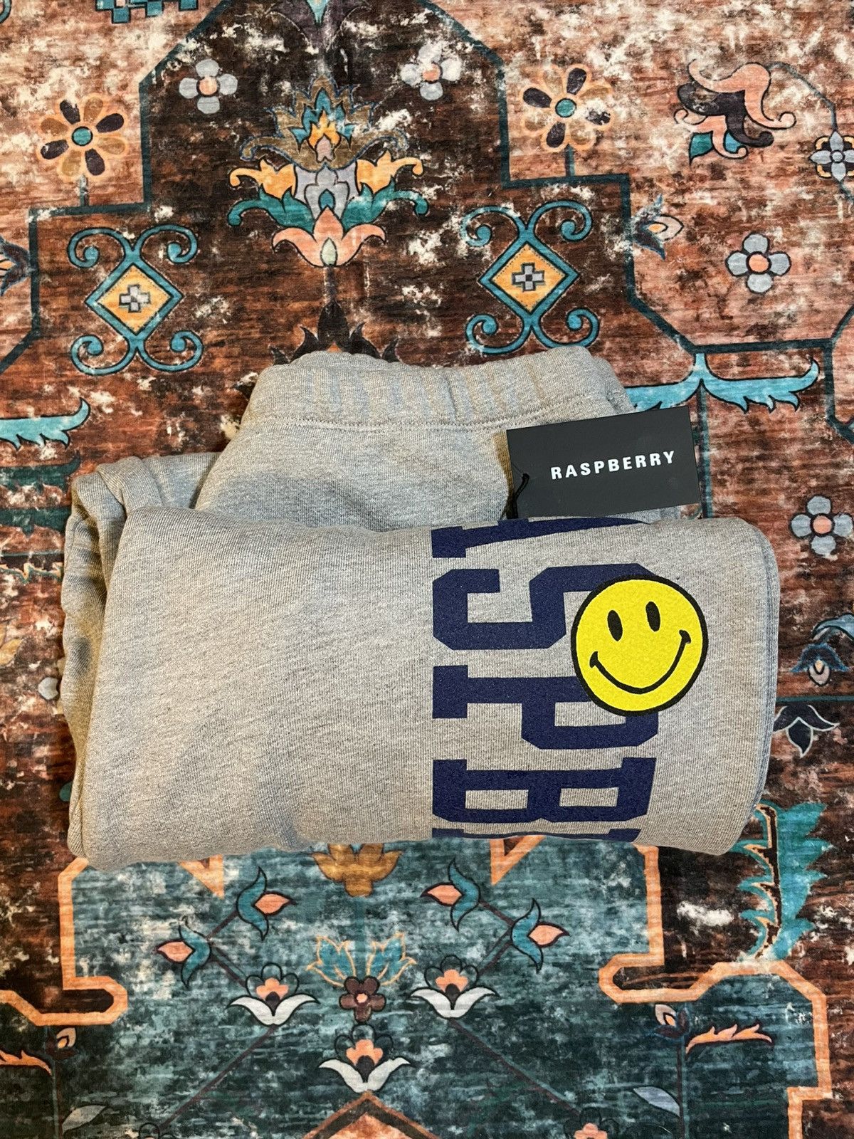The GV Gallery GV x GU Jim Class Sweats Size US 30 / EU 46 - 2 Thumbnail