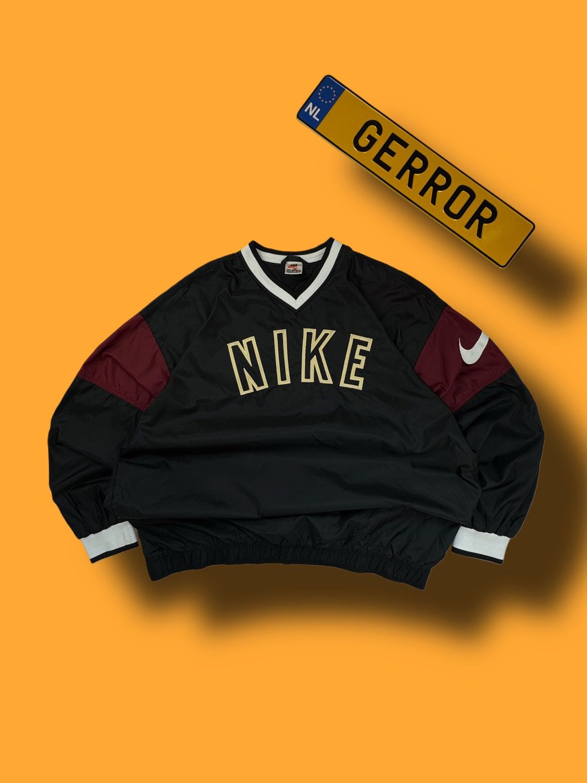 Nike × Vintage NIKE VINTAGE NYLON CENTER LOGO OVERSIZE BOXY SWEATSHIRT Size US XL / EU 56 / 4 - 1 Thumbnail