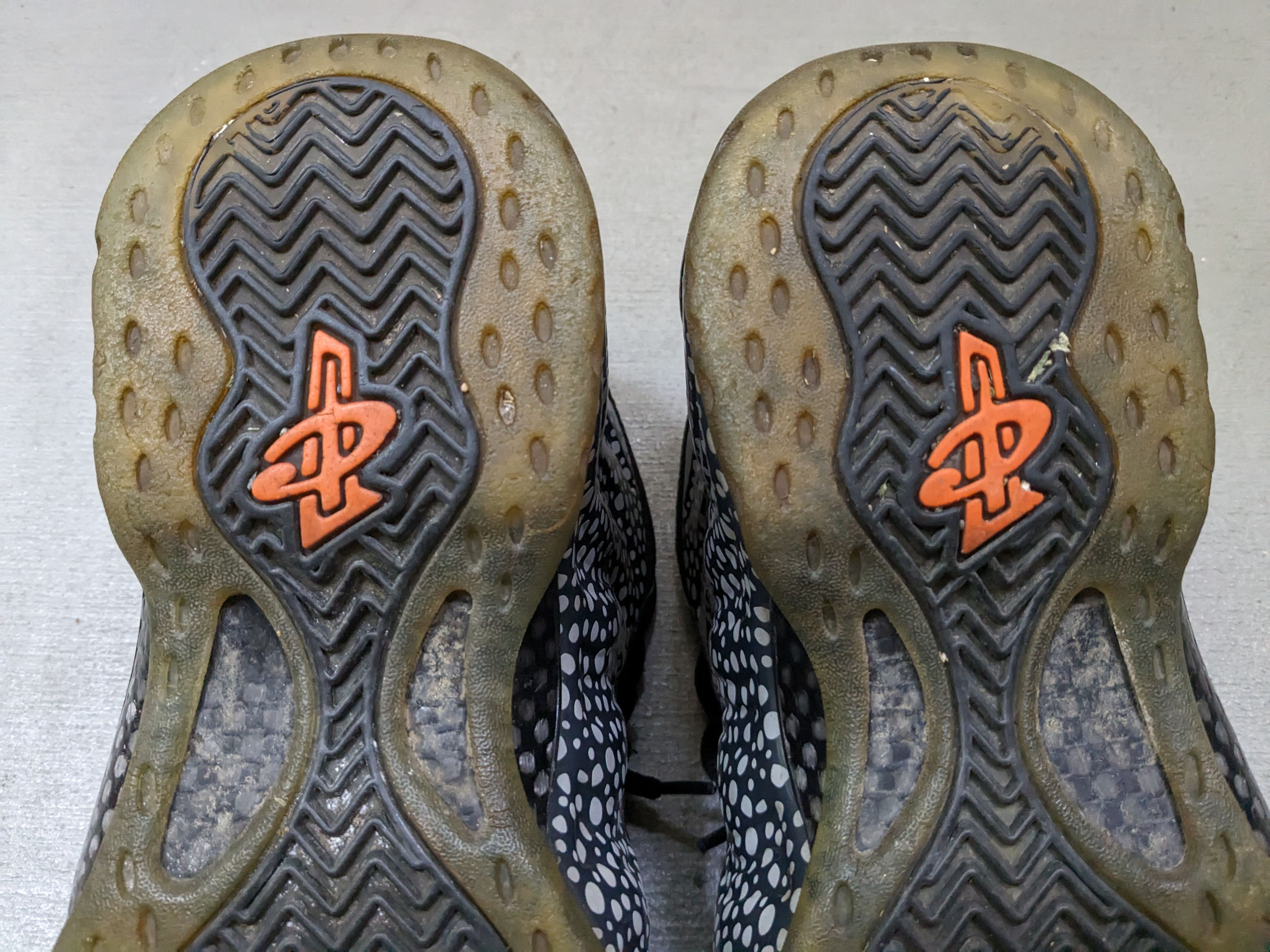 Nike Nike Air Foamposite One PRM Safari Size 11.5 575420-003 Size US 11.5 / EU 44-45 - 17 Thumbnail