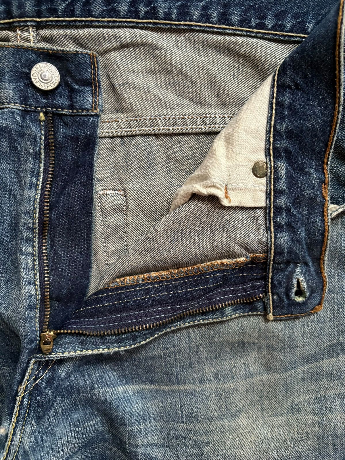 Levi's Vintage 90s Levis 507 Mud Wash Distressed Bootcut Jeans Size US 35 - 9 Thumbnail