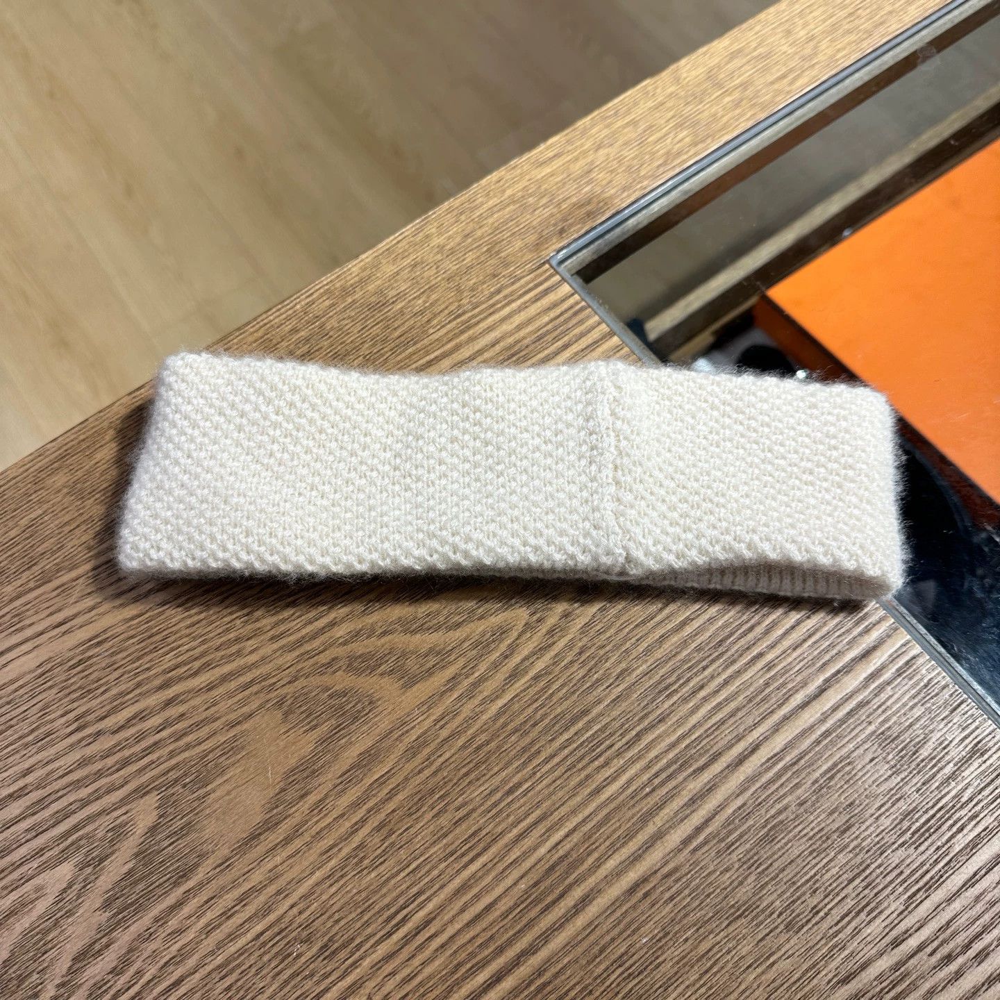 Chanel Chanel jan733 cashmere knit logo headband Size ONE SIZE - 2 Thumbnail