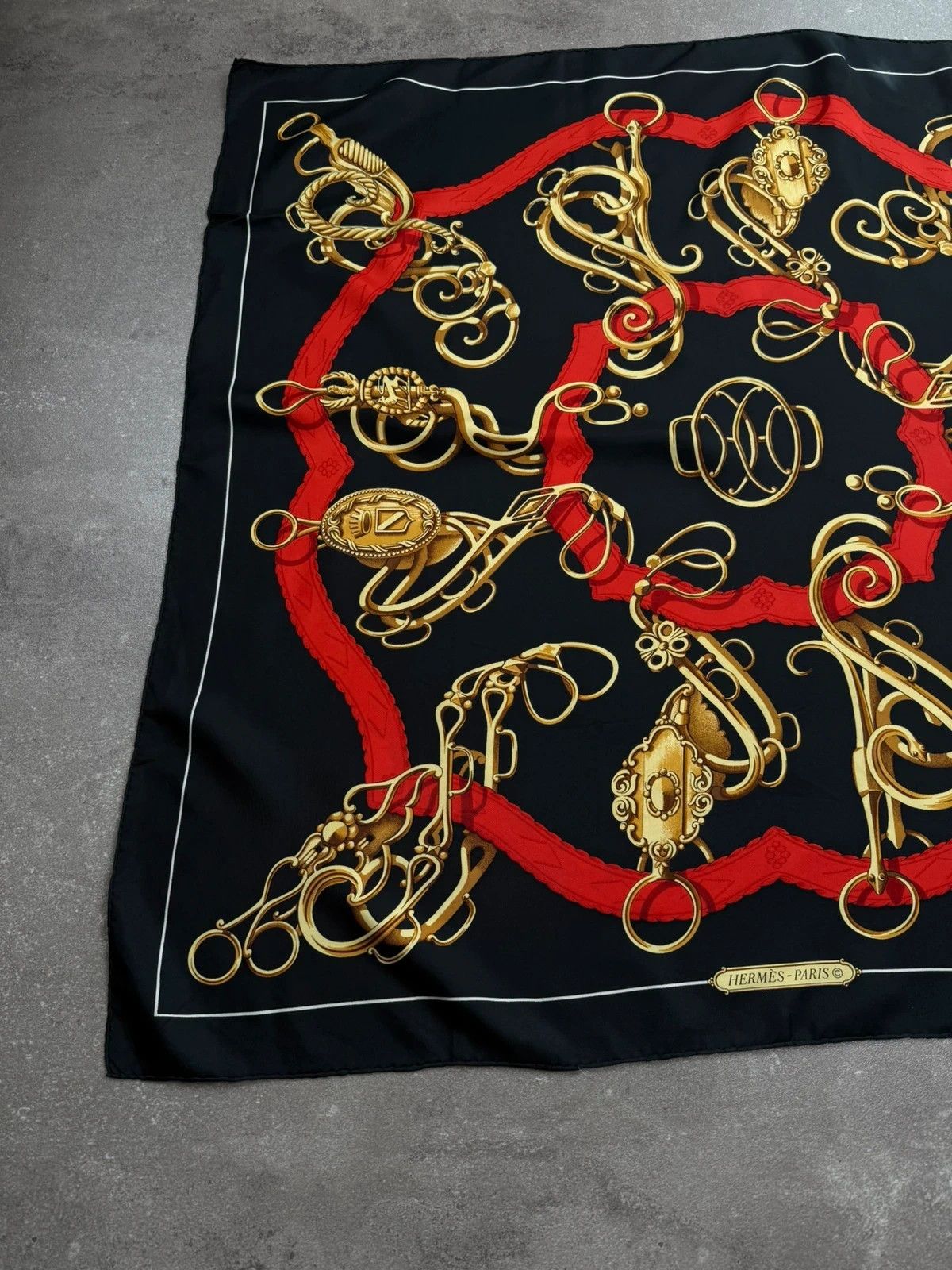 Hermes Hermès châles shawls vintage luxury old money 1980s Size ONE SIZE - 3 Thumbnail