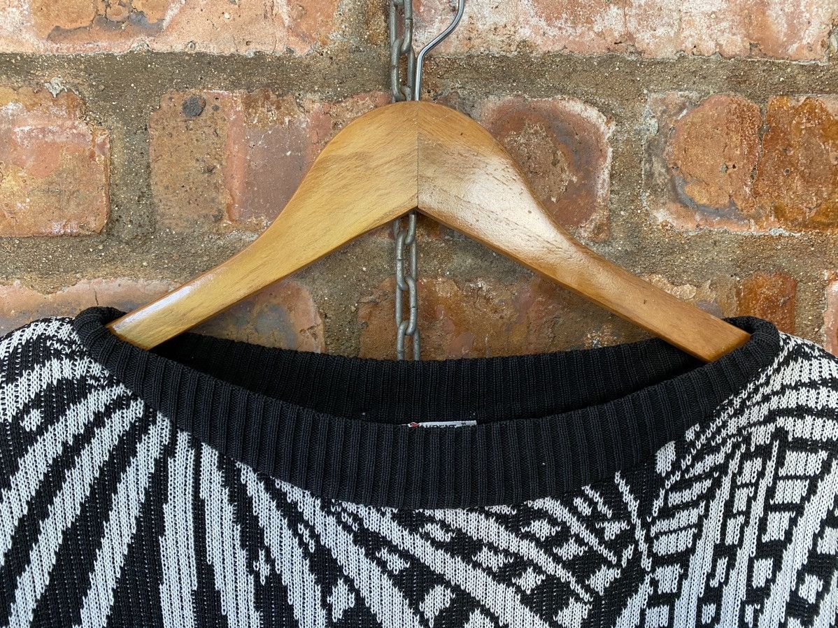 Saint Laurent Paris 1980’s Rive Gauche Intarsia Jacquard Zebra floral knit Size M / US 6-8 / IT 42-44 - 11 Thumbnail
