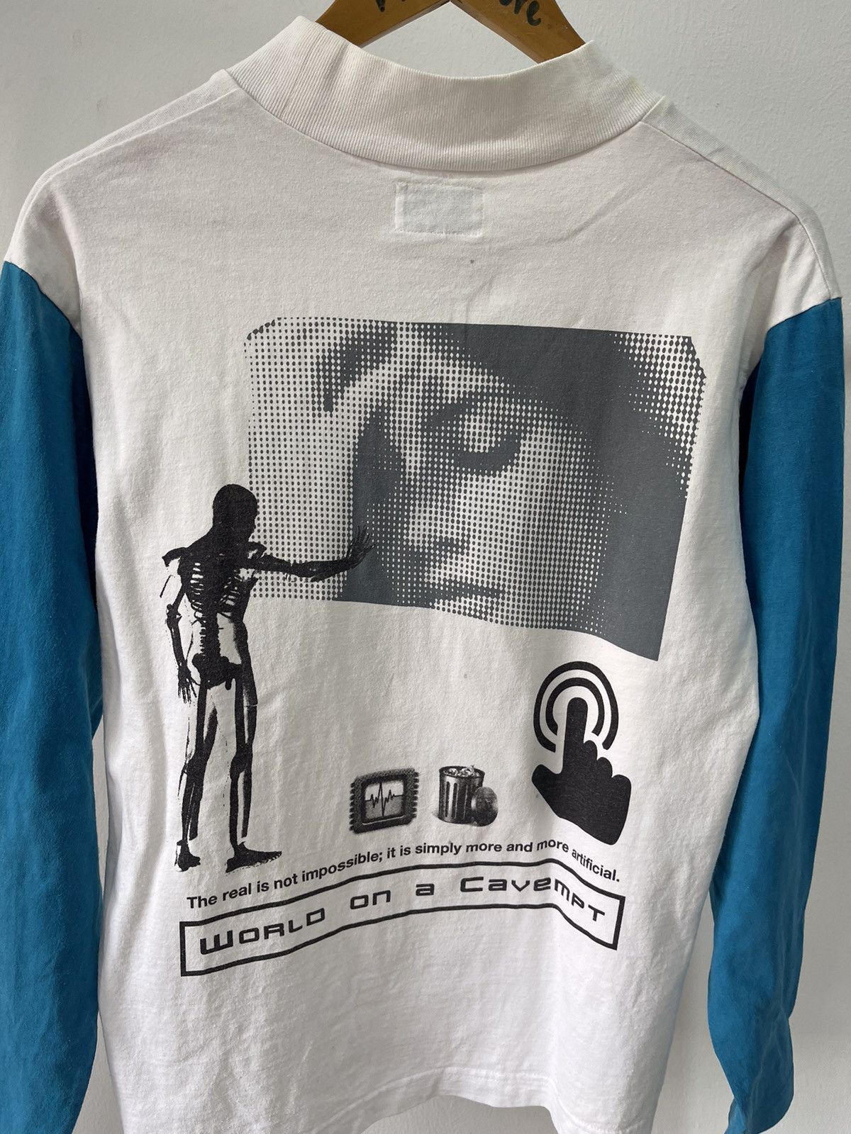 Cav Empt Cav Empt ‘World On Cav Empt’ High Neck Long sleeve Size US M / EU 48-50 / 2 - 6 Thumbnail