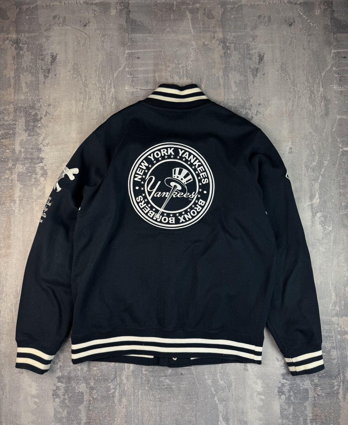Nike Vintage Nike New York Yankees Bomber L Size US L / EU 52-54 / 3 - 7 Thumbnail