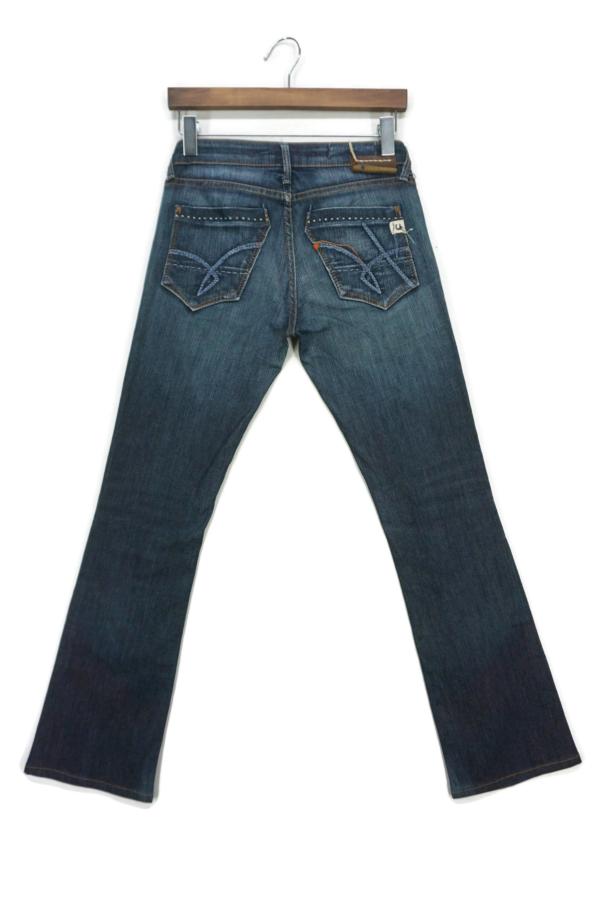 Stuart Weitzman Genuine Suede Leather - Technical View