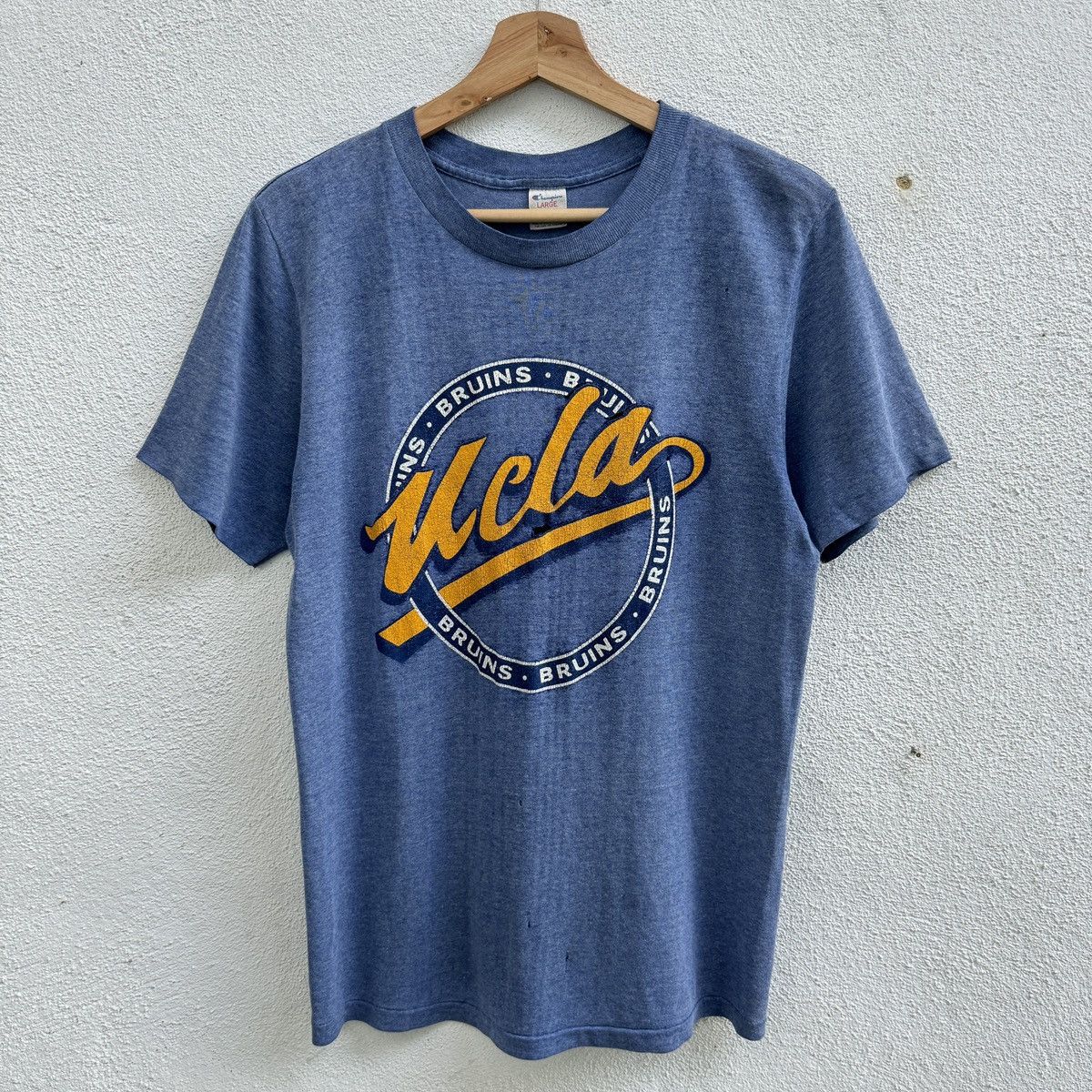 Champion 1990 Champion - UCLA Bruins Thrashed Tee Size US S / EU 44-46 / 1 - 1 Thumbnail