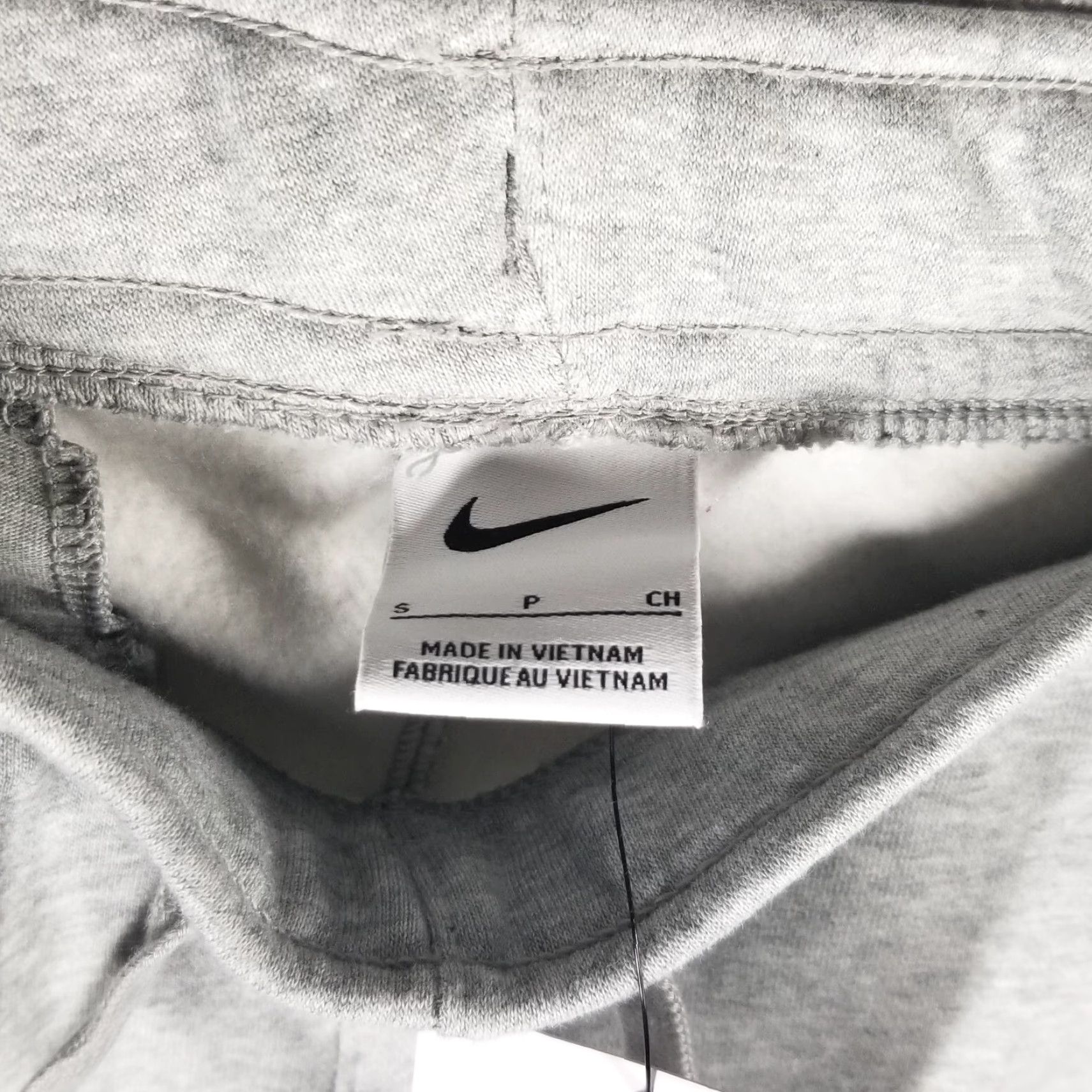 Nike VINTAGE Nike Sportswear Club Fleece Joggers Small Football Swoosh Gray Sweatpants Size US 29 - 4 Thumbnail