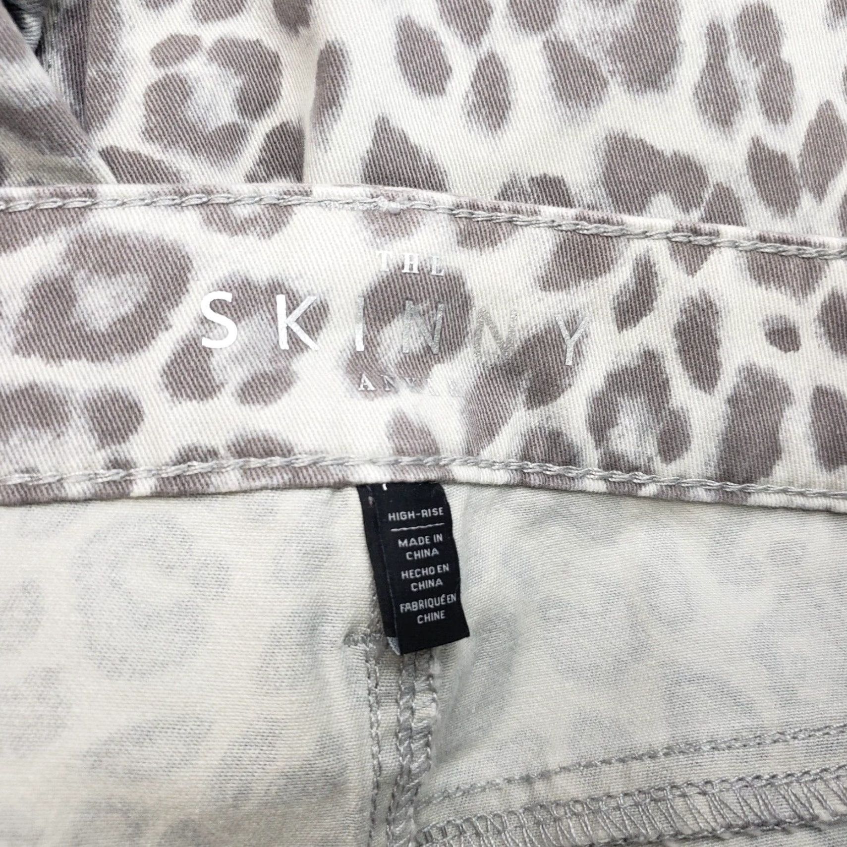 White House Black Market White House Black Market Jeans Womens Skinny Ankle Sz 4 Gray Animal Print 28in Inseam Size 27" / US 4 / IT 40 - 6 Thumbnail
