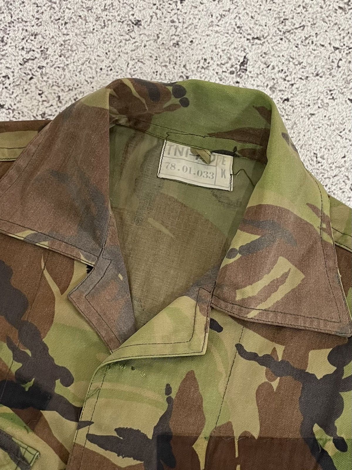 Vintage 80s Sun Faded Woodland Camo Army BDU Jungle Jacket ABRI Size US S / EU 44-46 / 1 - 4 Thumbnail