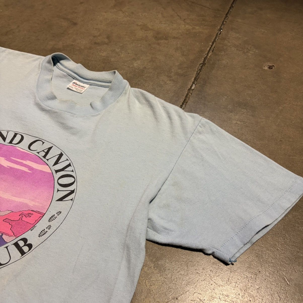 Vintage Vintage Grand Canyon Hiking Club 80s Graphic T shirt Stedman Size US L / EU 52-54 / 3 - 5 Thumbnail