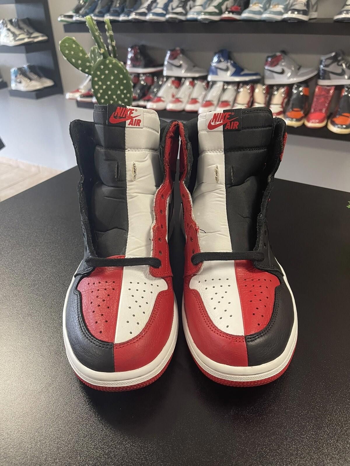Jordan Brand Size 11.5 - Jordan 1 Retro High OG NRG Homage to Home 2018 Size US 11.5 / EU 44-45 - 2 Thumbnail