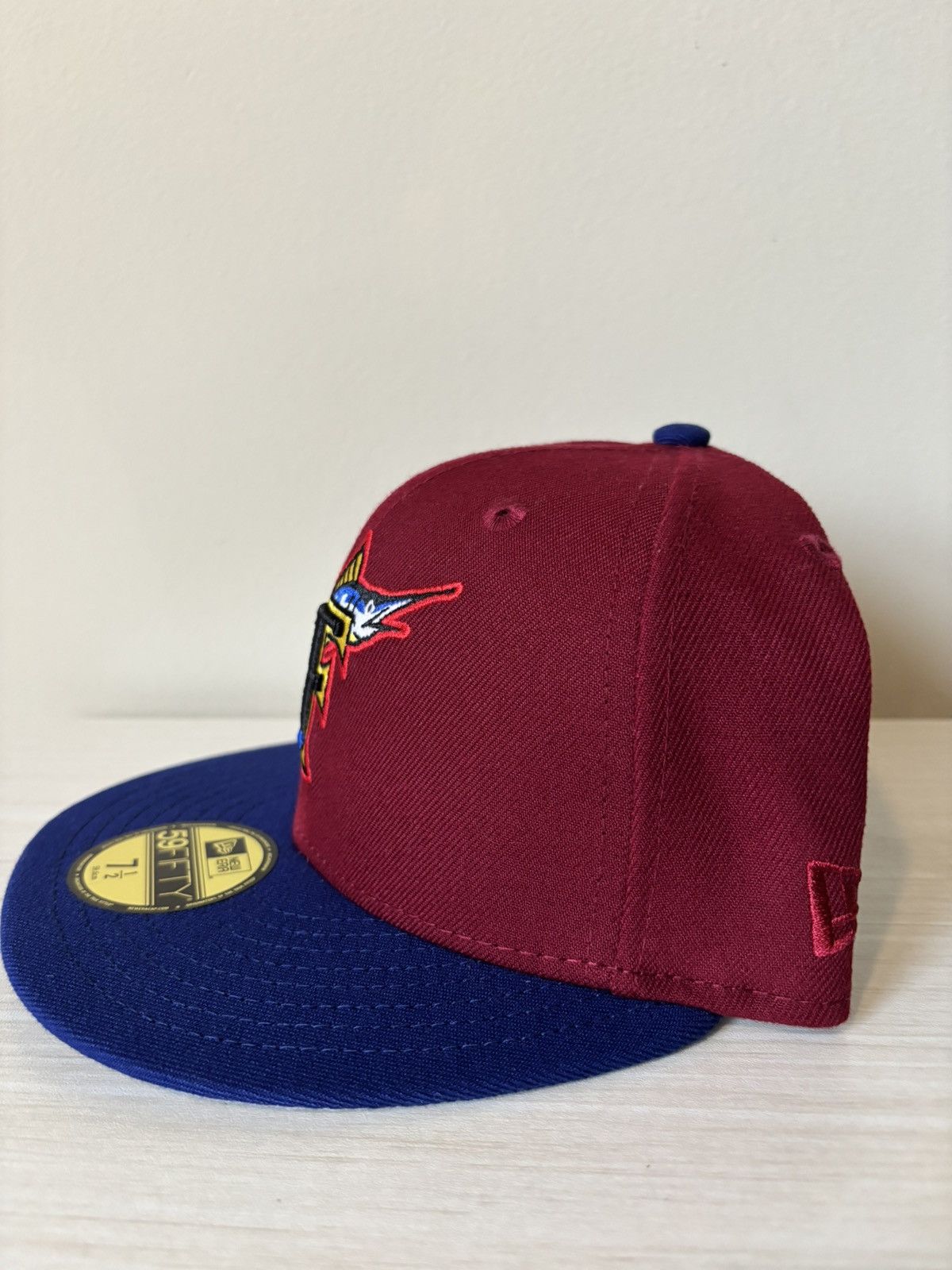 Hat Club Marlins Fitted Size 7 1/2 Sangria Collection HatClub Size ONE SIZE - 5 Thumbnail