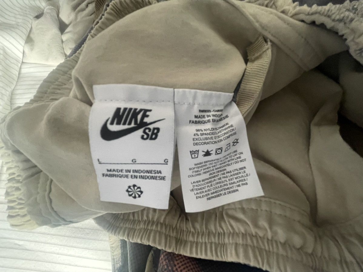 Nike Nike SB x Doyenne Reversible Pants Size US 34 / EU 50 - 4 Thumbnail