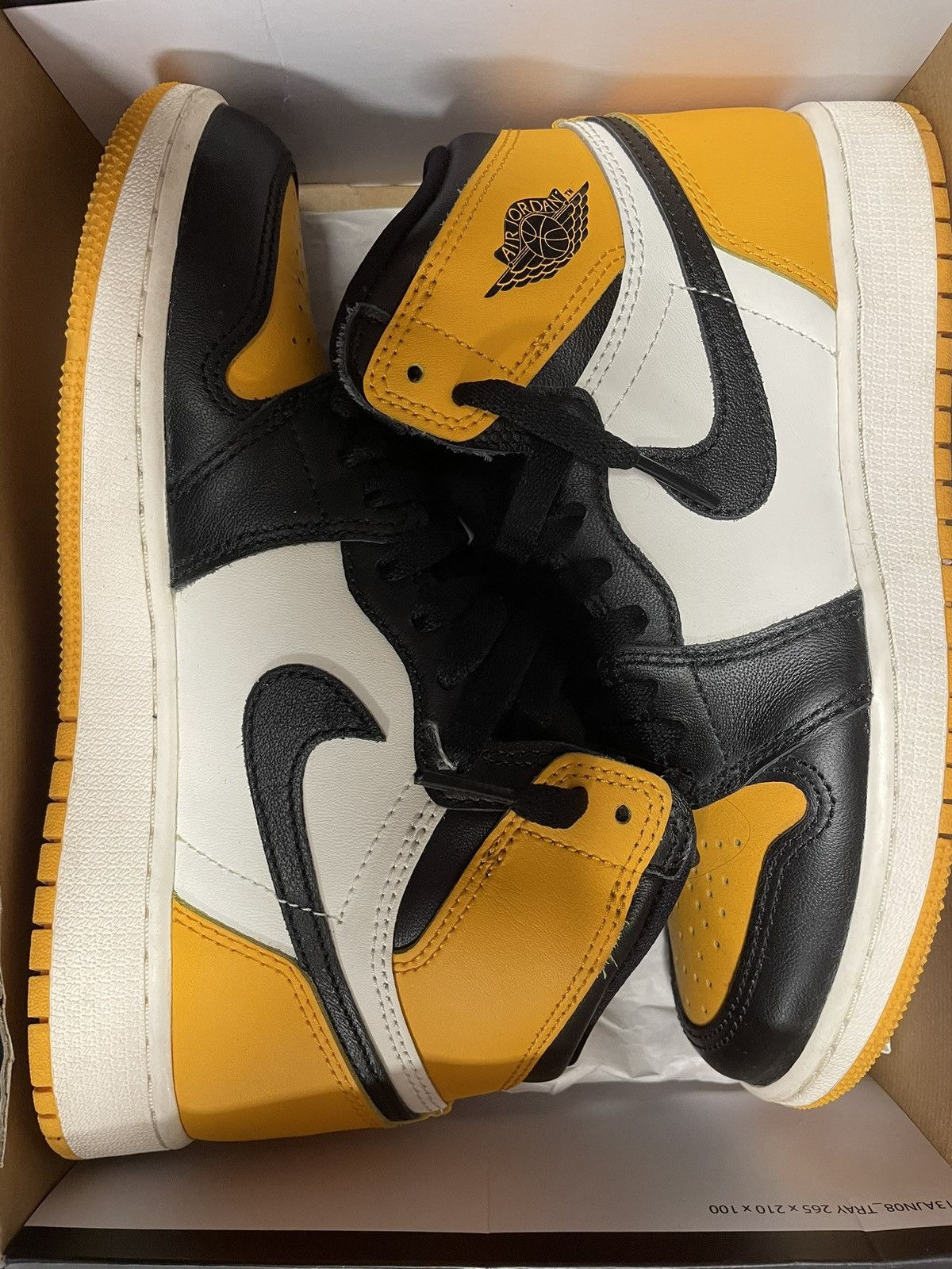 Jordan Brand Jordan 1 High Size 5 Size US 5 / EU 37 - 1 Thumbnail