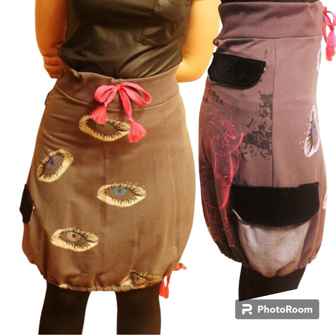 Japanese Brand Avant garde bubble skirt sz M new condition Size 30" / US 8 / IT 44 - 1 Thumbnail