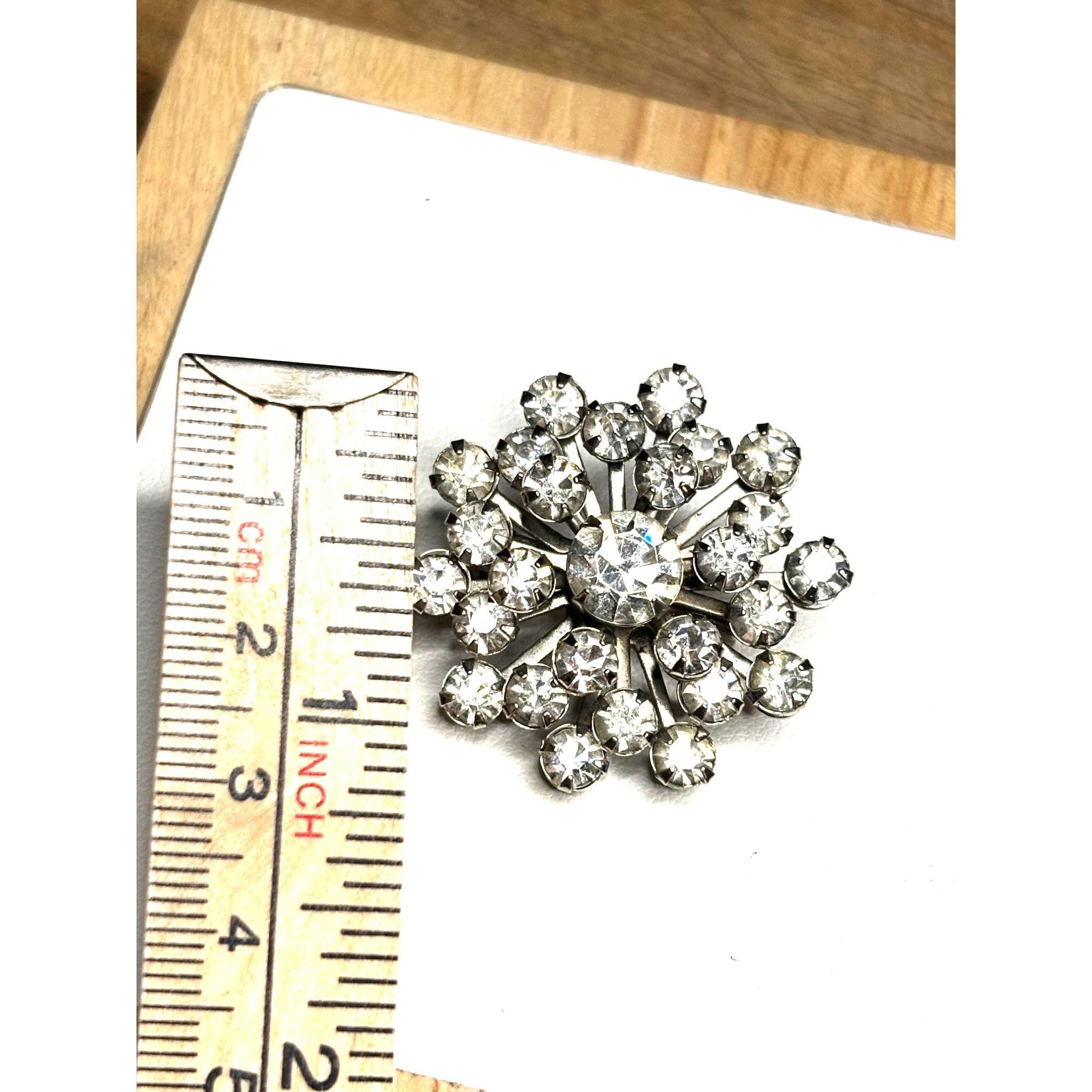 Other Vintage Rhinestone Brooch Pin With Box Size ONE SIZE - 4 Thumbnail