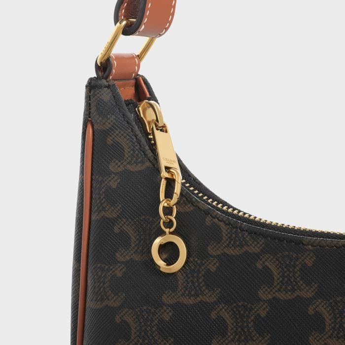 Celine o1w1db10526 49H026 Size : OS / Charm in Gold Size ONE SIZE - 3 Thumbnail