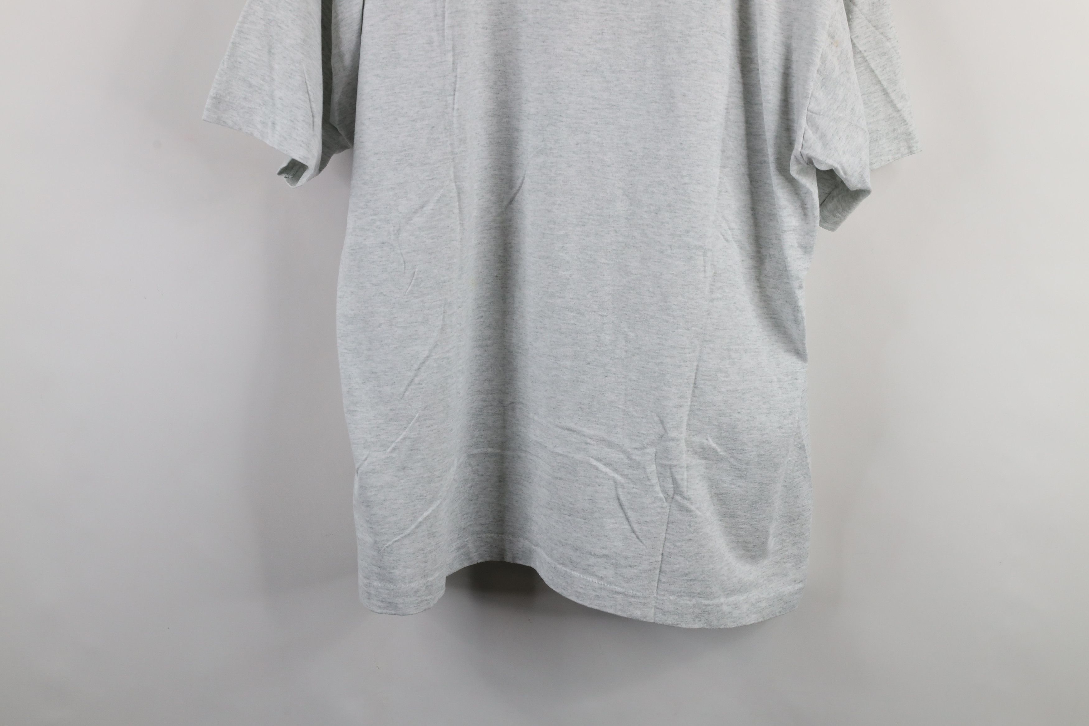 Vintage Vintage 90s Streetwear Mammoth Kentucky T-Shirt Gray USA Size US XXL / EU 58 / 5 - 14 Thumbnail