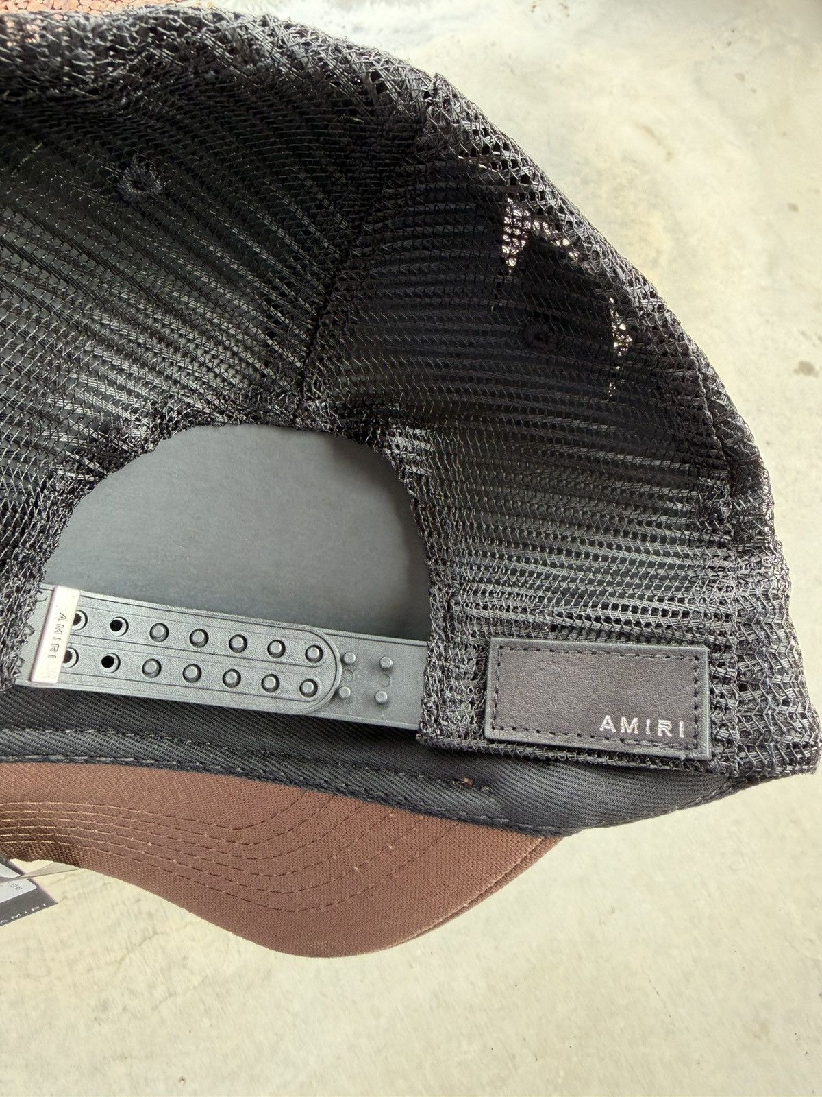 Amiri AMIRI Logo Trucker Hat Brown / Black Brand New Size ONE SIZE - 7 Thumbnail