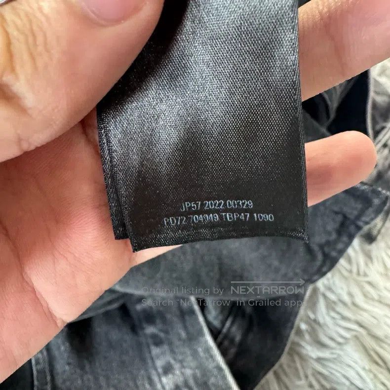 Balenciaga Balenciaga Washed and distressed denim jacket Size US XS / EU 42 / 0 - 7 Thumbnail