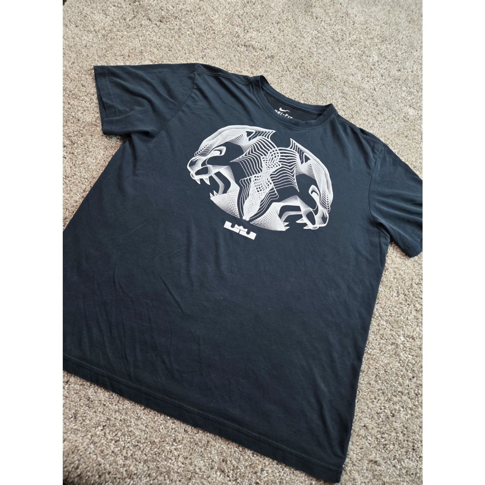Nike Nike LeBron T-Shirt Mens XL Black Visual Center Graphic SS 575442-010 Size US XL / EU 56 / 4 - 2 Thumbnail