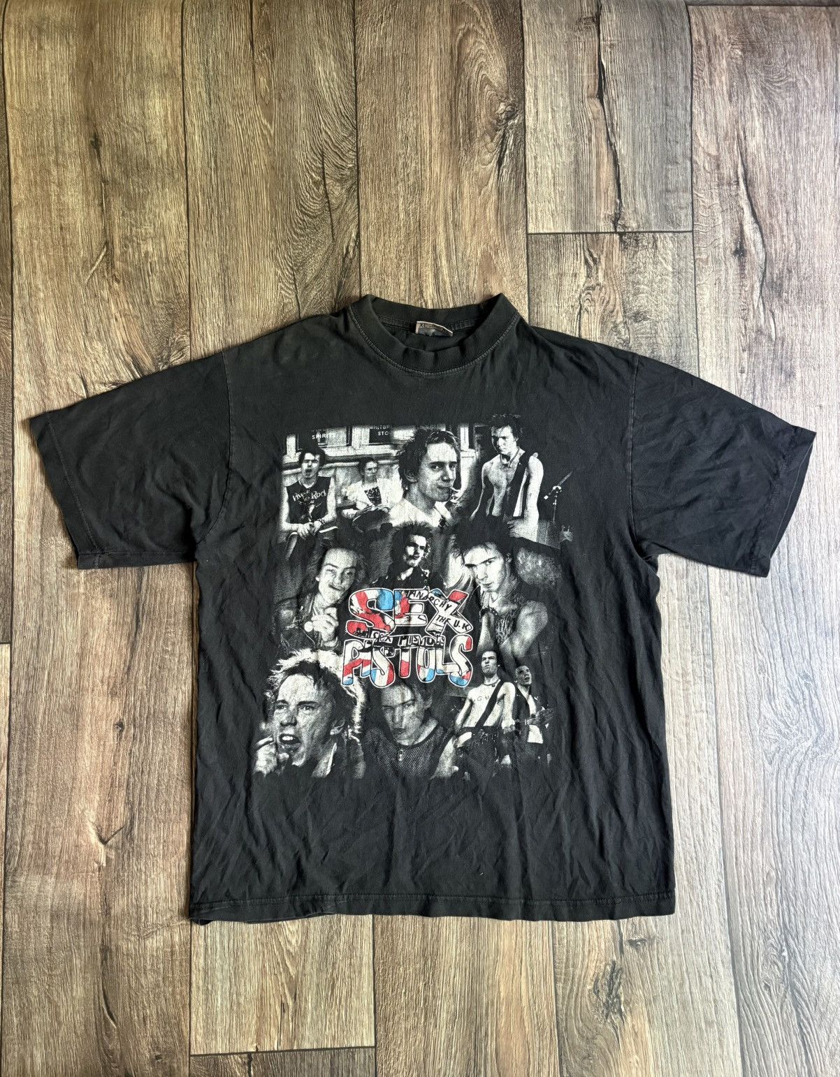Band Tees × Vintage Vintage 90s Sex Pistols T-Shirt UK Punk Rock Sid Vicious XL Size US XL / EU 56 / 4 - 1 Thumbnail