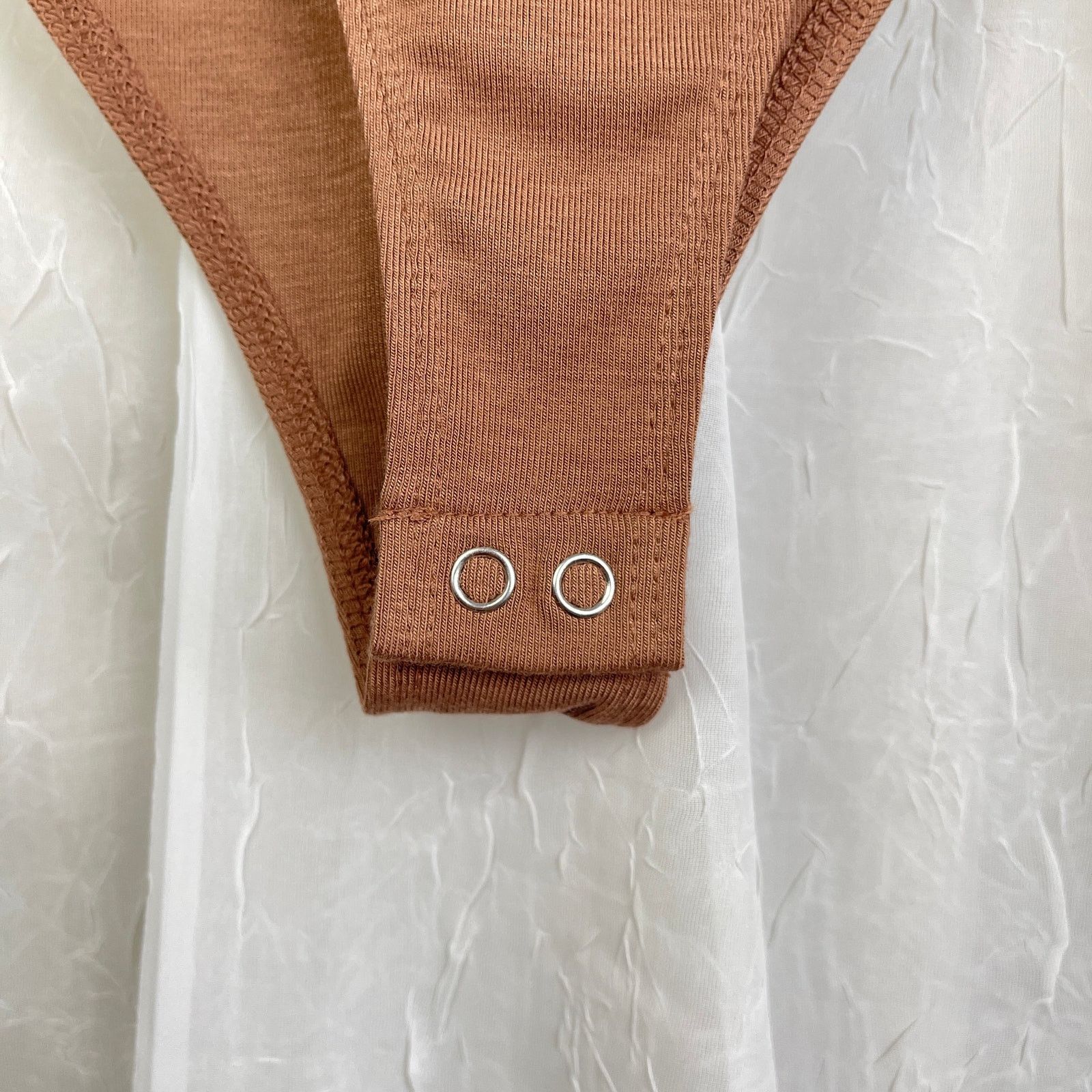 Forever 21 Forever 21 Scoop Back Short Sleeve Bodysuit Dusty Pink XS Size XS / US 0-2 / IT 36-38 - 22 Thumbnail