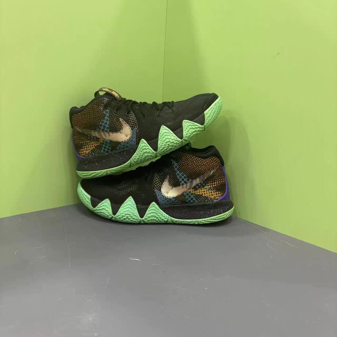 Nike Nike Kyrie 4 Mamba Mentality K15 Size US 10 / EU 43 - 5 Thumbnail
