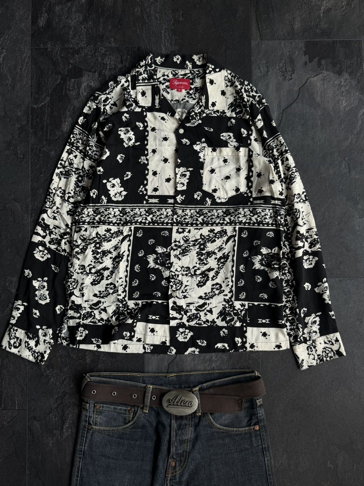 Supreme Supreme Bunnies S/S Work Shirt Black M | Grailed