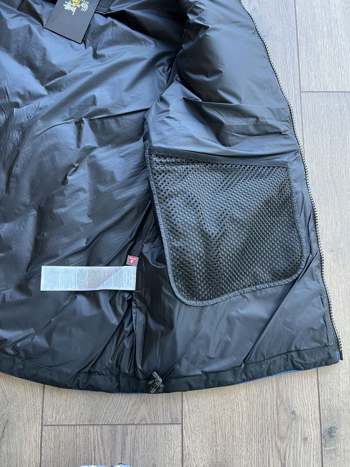 Mountain Hardwear × Stussy Stussy x Mountain Hardwear Primaloft Puffer Vest Size US L / EU 52-54 / 3 - 14 Thumbnail