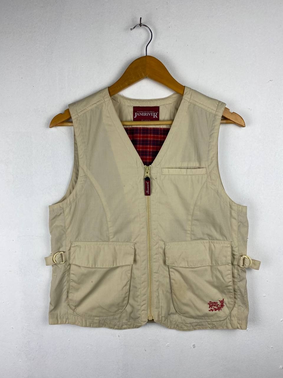 Asics janeriver by asics vest nice design Size US S / EU 44-46 / 1 - 1 Thumbnail