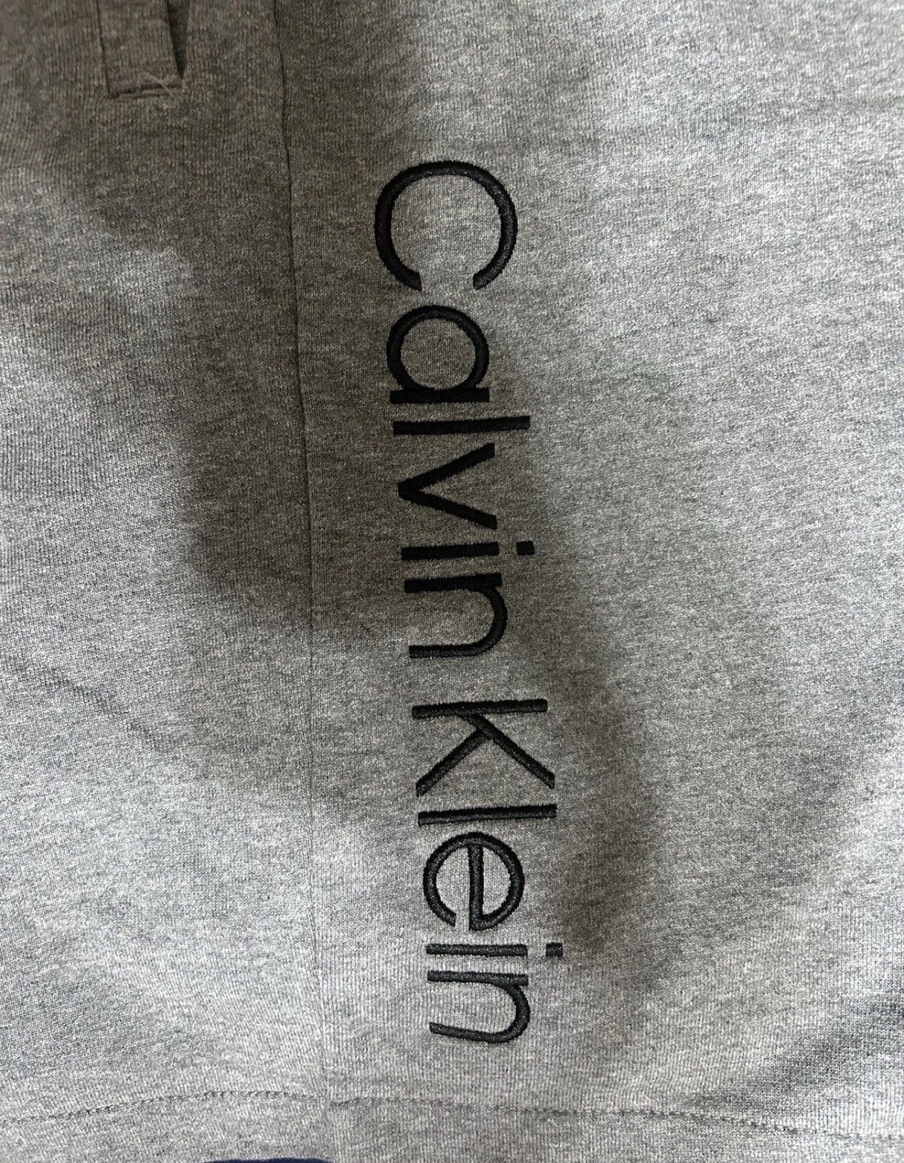 Calvin Klein Calvin Klein Embroidered Logo French Terry Shorts Gray - XXL Size US 40 / EU 56 - 4 Thumbnail