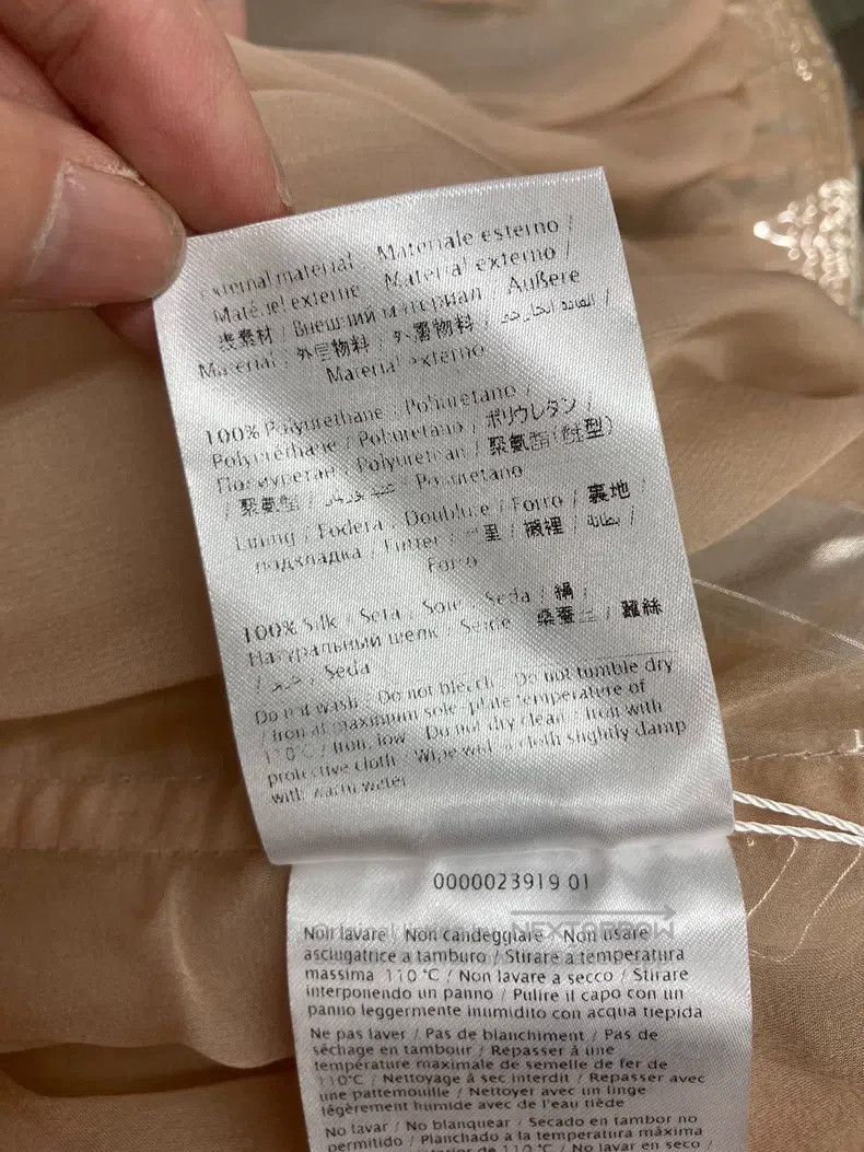 Valentino Valentino Skin color mulberry silk transparent raincoat ja Size S / US 4 / IT 40 - 7 Thumbnail