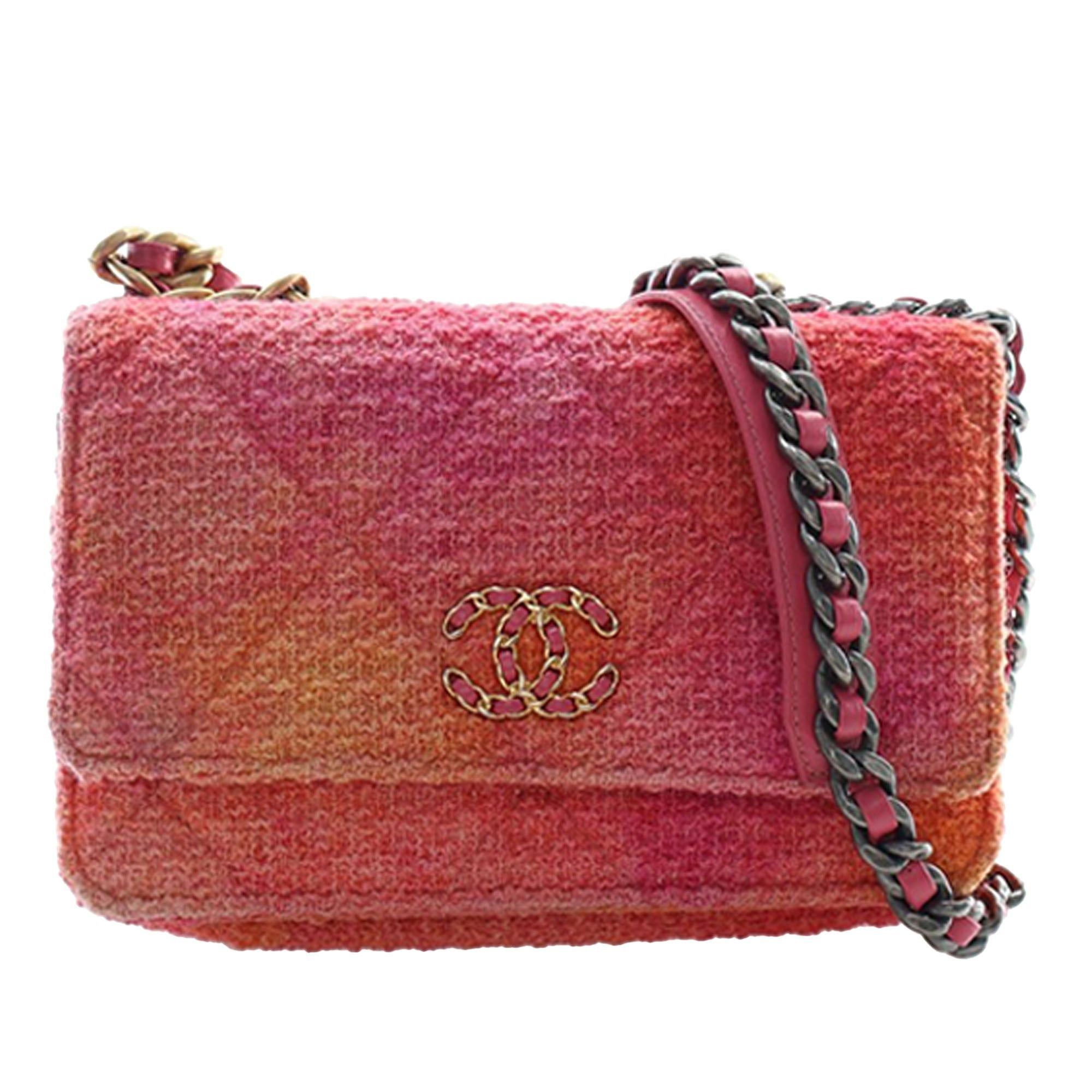 Chanel Tweed Ombre 19 Wallet On Chain Size ONE SIZE - 1 Thumbnail