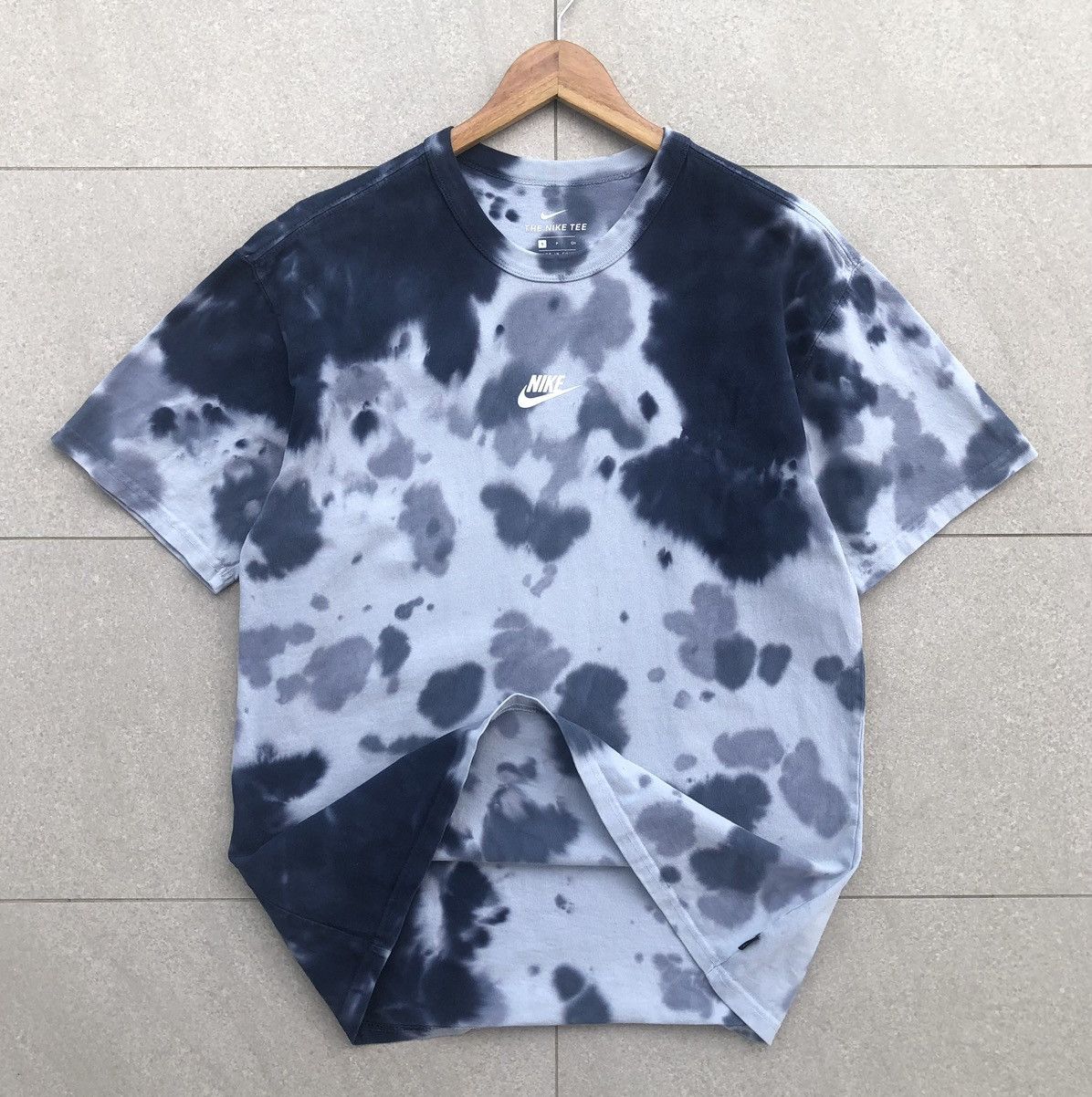 Nike Nike Sportswear Men's Tie-Dye T-Shirt Size US M / EU 48-50 / 2 - 5 Thumbnail