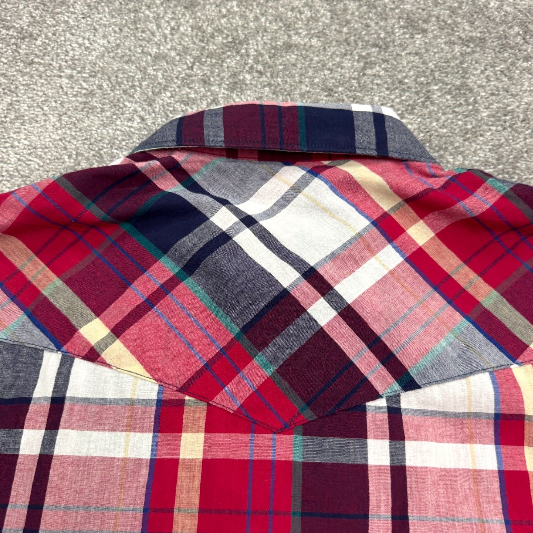 Wrangler Wrangler Shirt Mens 17.5 Tall Button-Up Western Plaid Red Short Sleeve Casual Classic Preppy Colorful 90s? Wait no. Size US XL / EU 56 / 4 - 5 Thumbnail