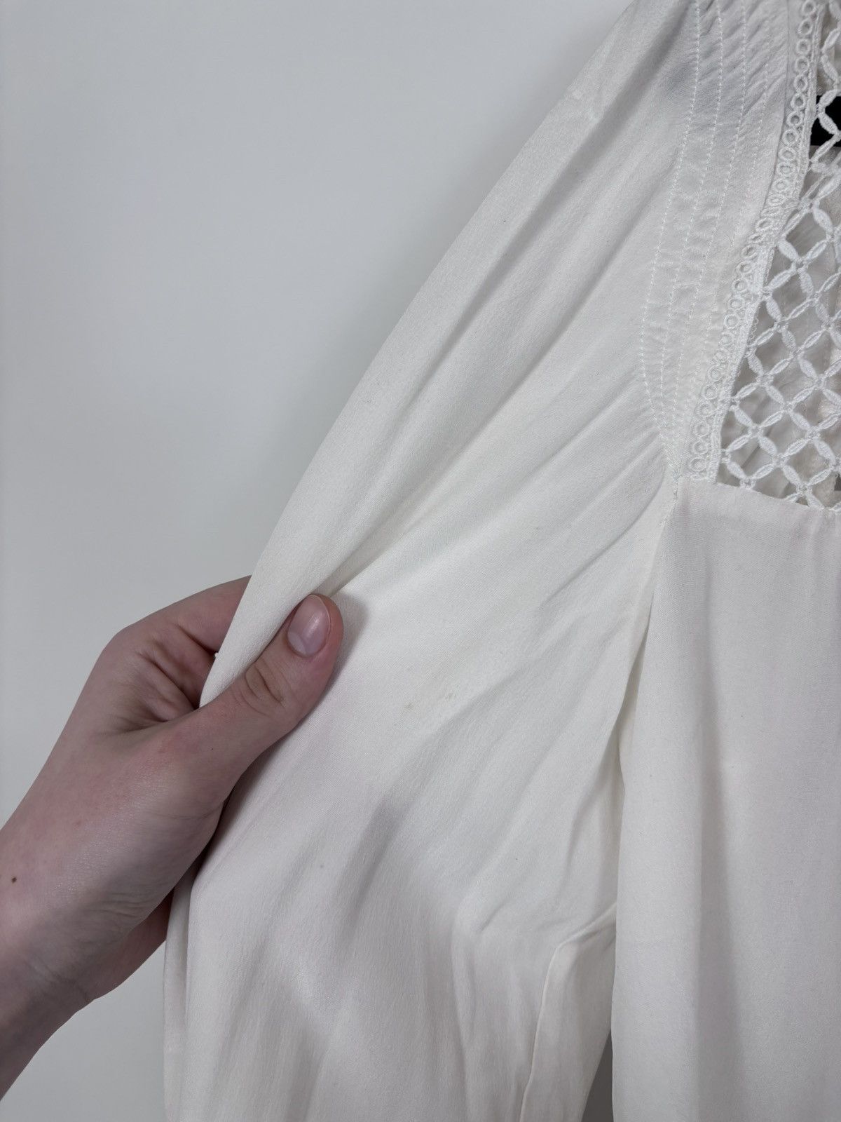 Sandro Sandro H18 Tommy NWT Women’s White Silk Long Sleeve Blouse Size S / US 4 / IT 40 - 11 Thumbnail