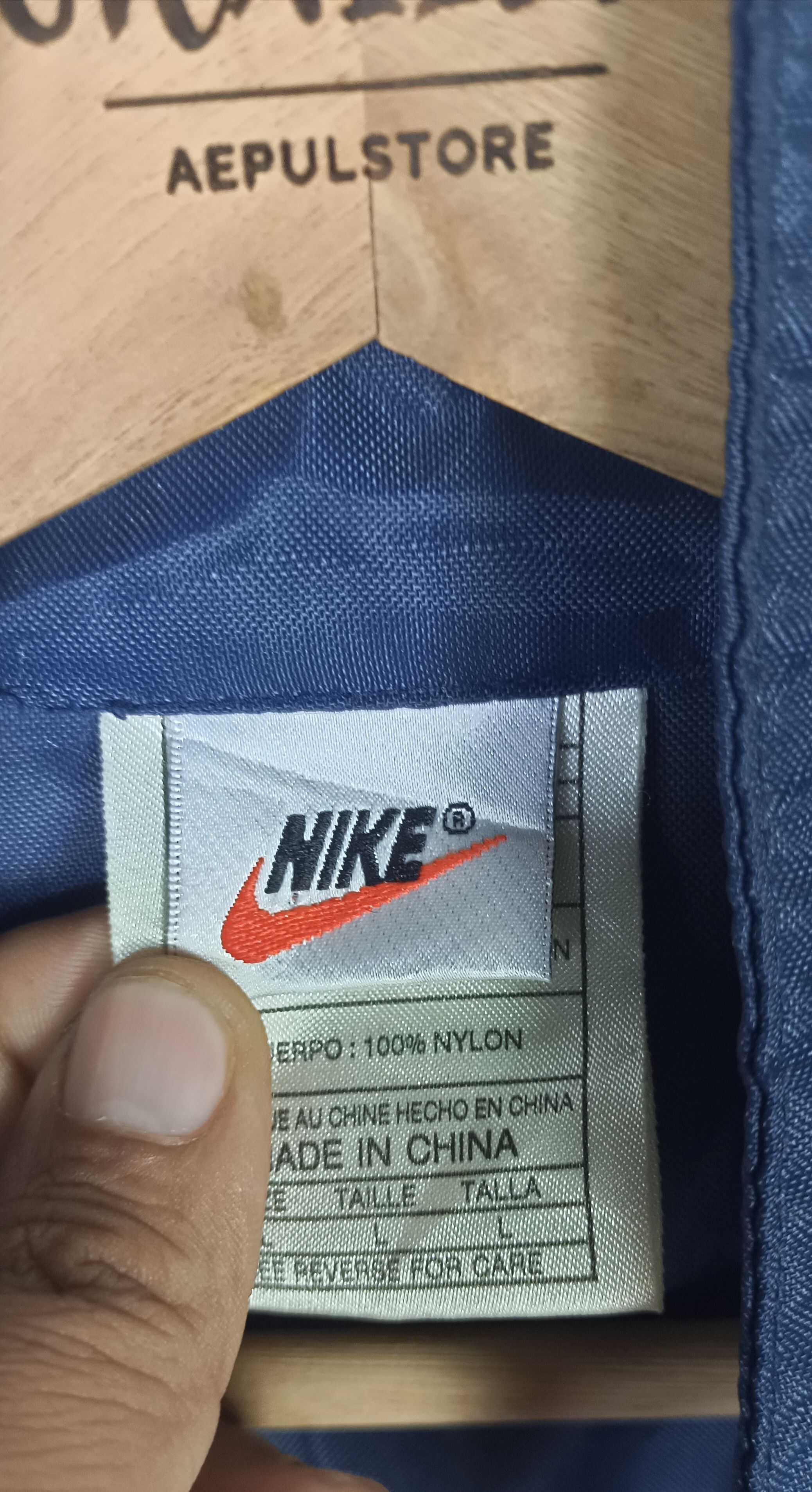 Nike × Nike ACG × Vintage Vintage 90s Nike Swoosh Embroidered Logo Windbreaker Size US L / EU 52-54 / 3 - 10 Thumbnail