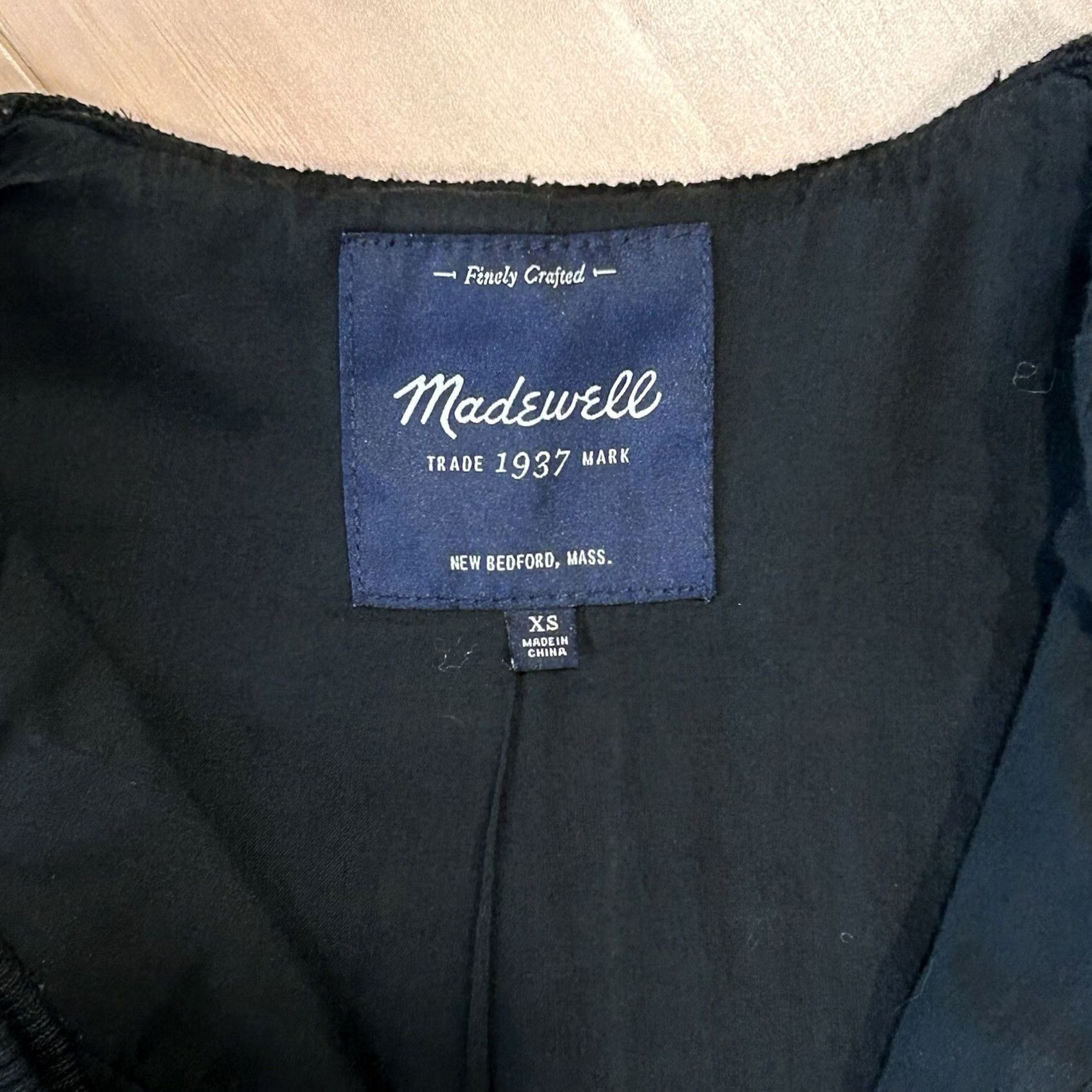 Madewell VINTAGE? No. Madewell Jacket Women XS Black Quilted Insulated Full Zip Short Sleeve Long Sleeve? Size XS / US 0-2 / IT 36-38 - 4 Thumbnail